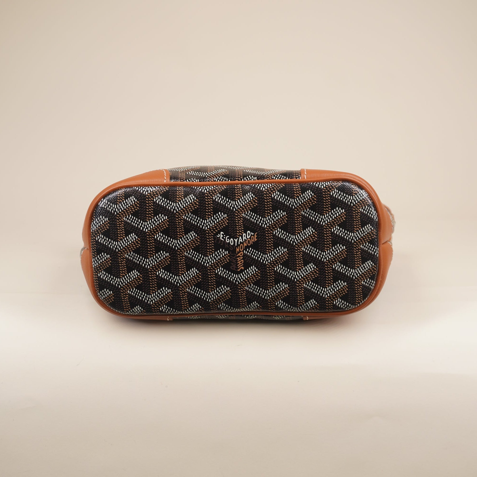 PRE-OWNED Goyardine Beluga PM Shoulder Bag