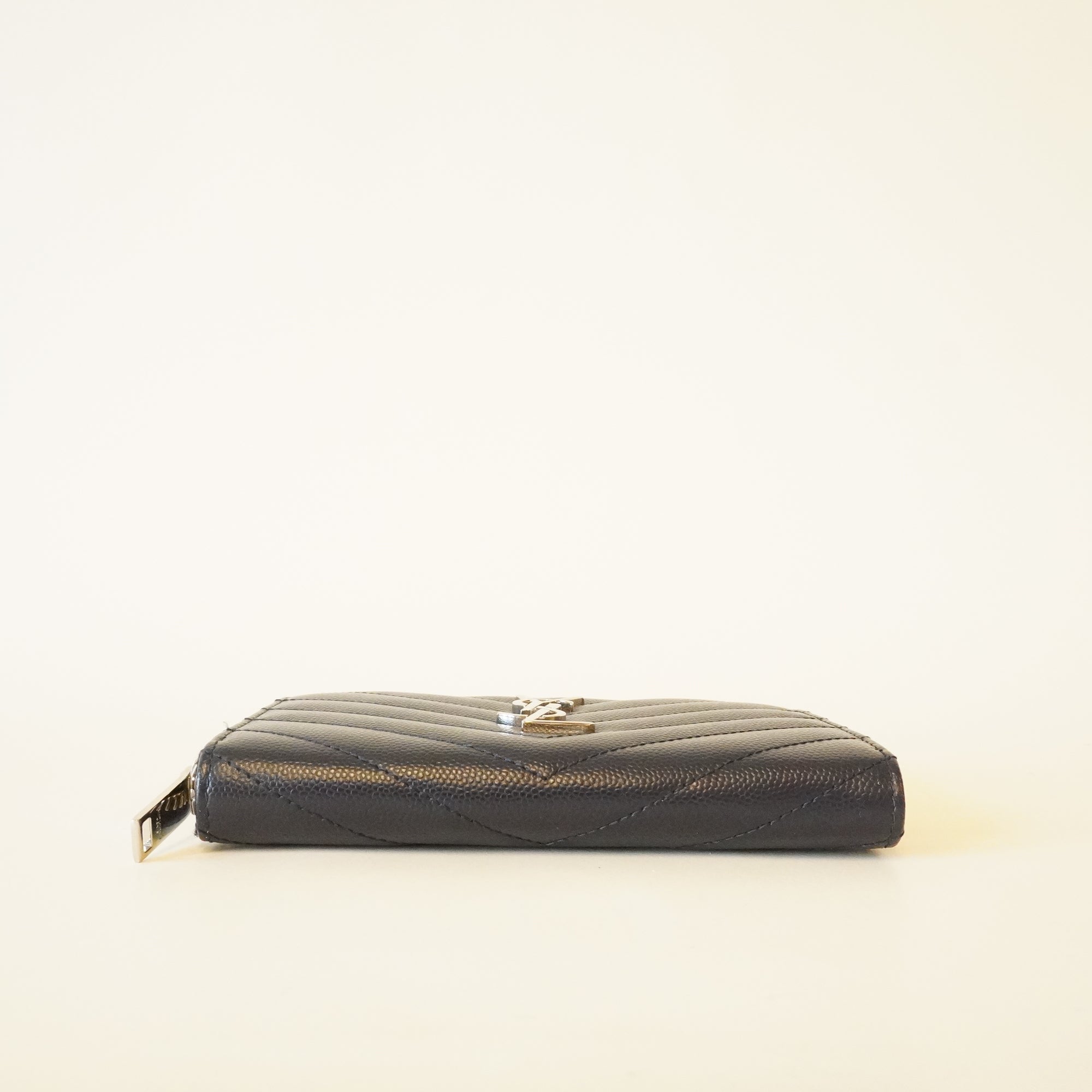 PRE-OWNED Black Leather Monogram Zippy Wallet