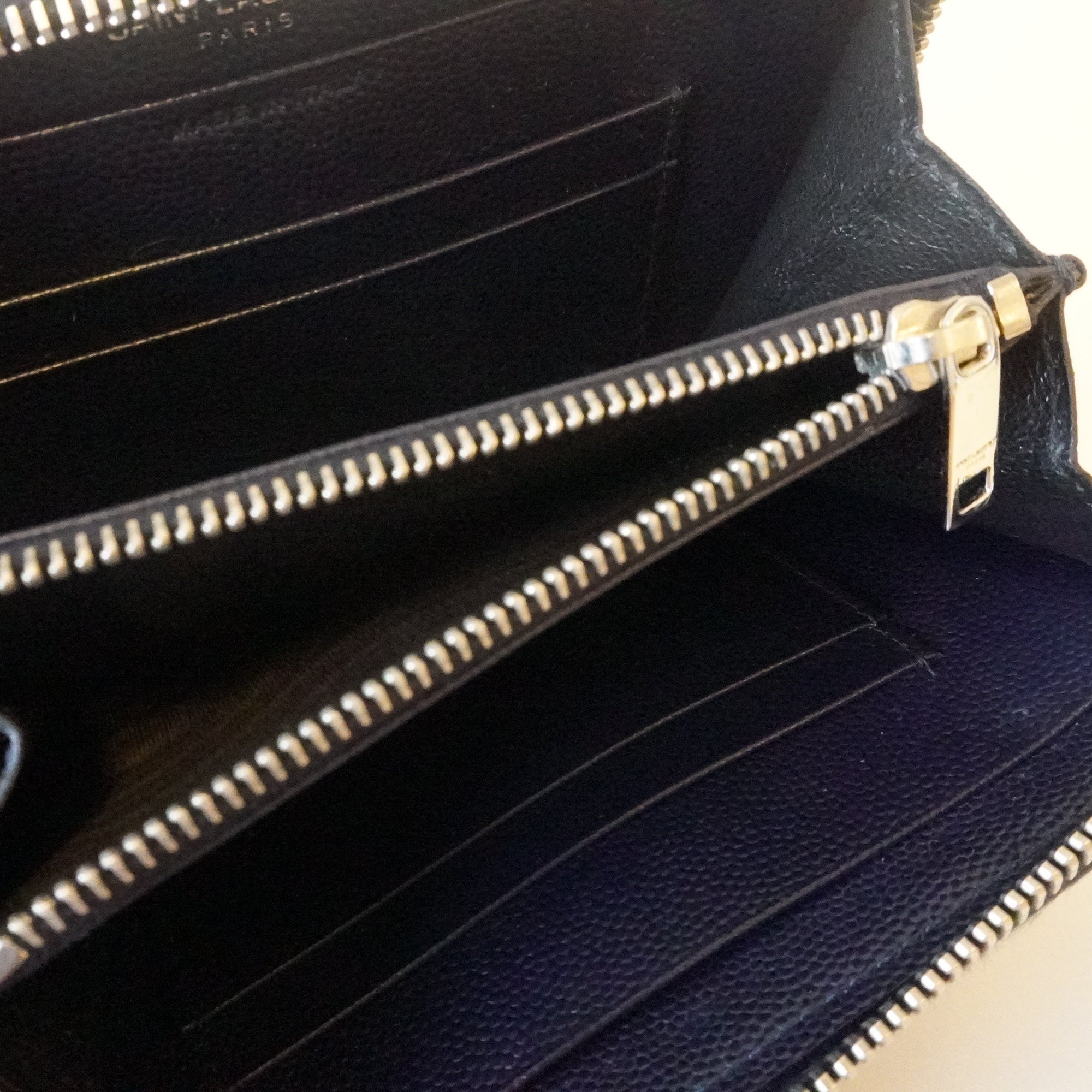PRE-OWNED Black Leather Monogram Zippy Wallet