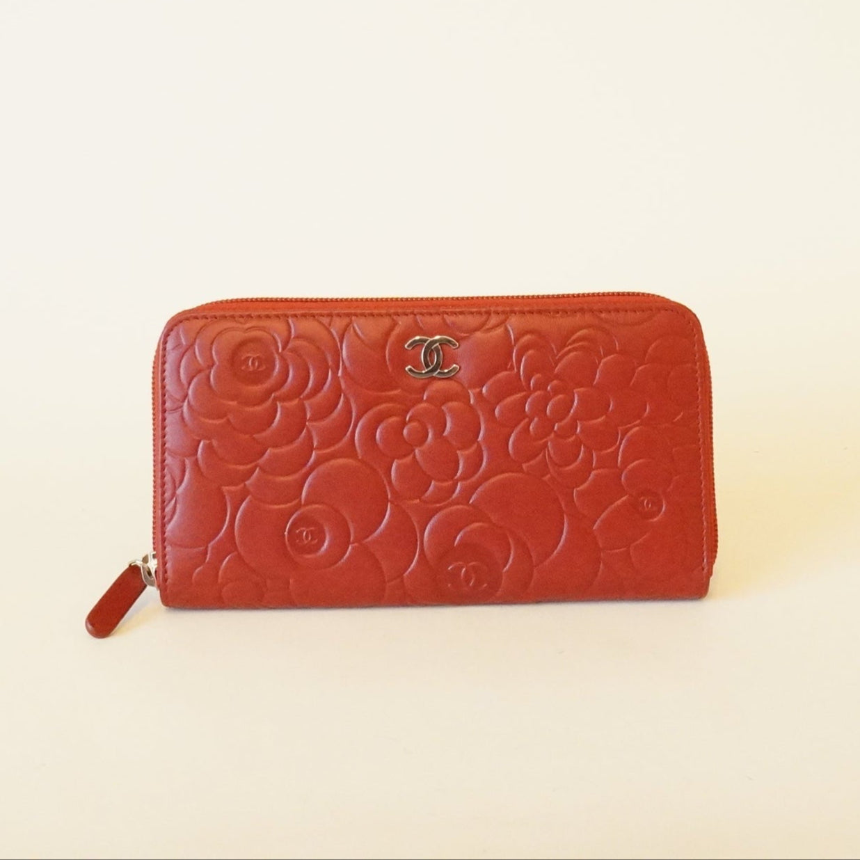 PRE-OWNED CC Red Caviar Leather Camellia Embossed Zip Around Long Wallet