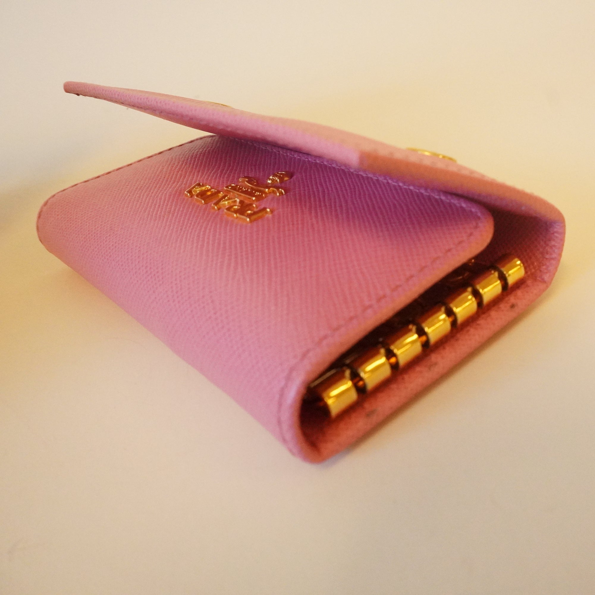 PRE-OWNED Light Pink Saffiano Leather Keyholder
