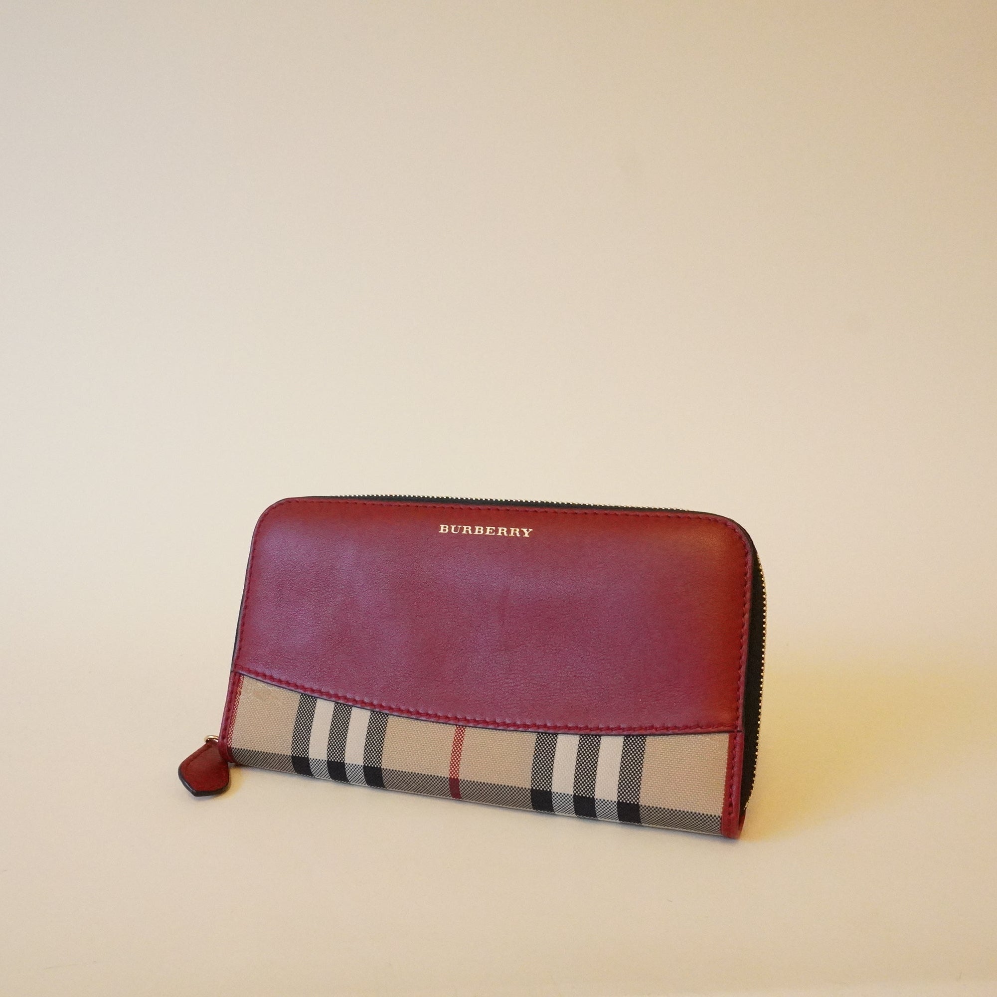PRE-OWNED Red Grainy Calfskin House Check Elmore Zip Around Wallet