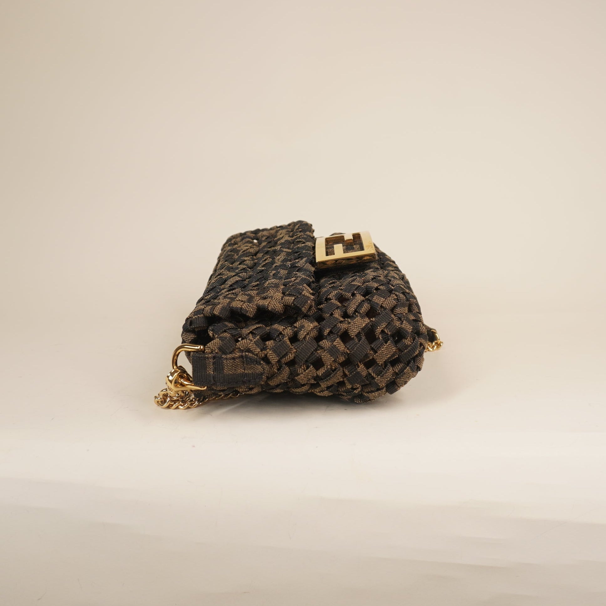 PRE-OWNED FF Baguette NM Bag Woven Zucca Canvas Shoulder Bag