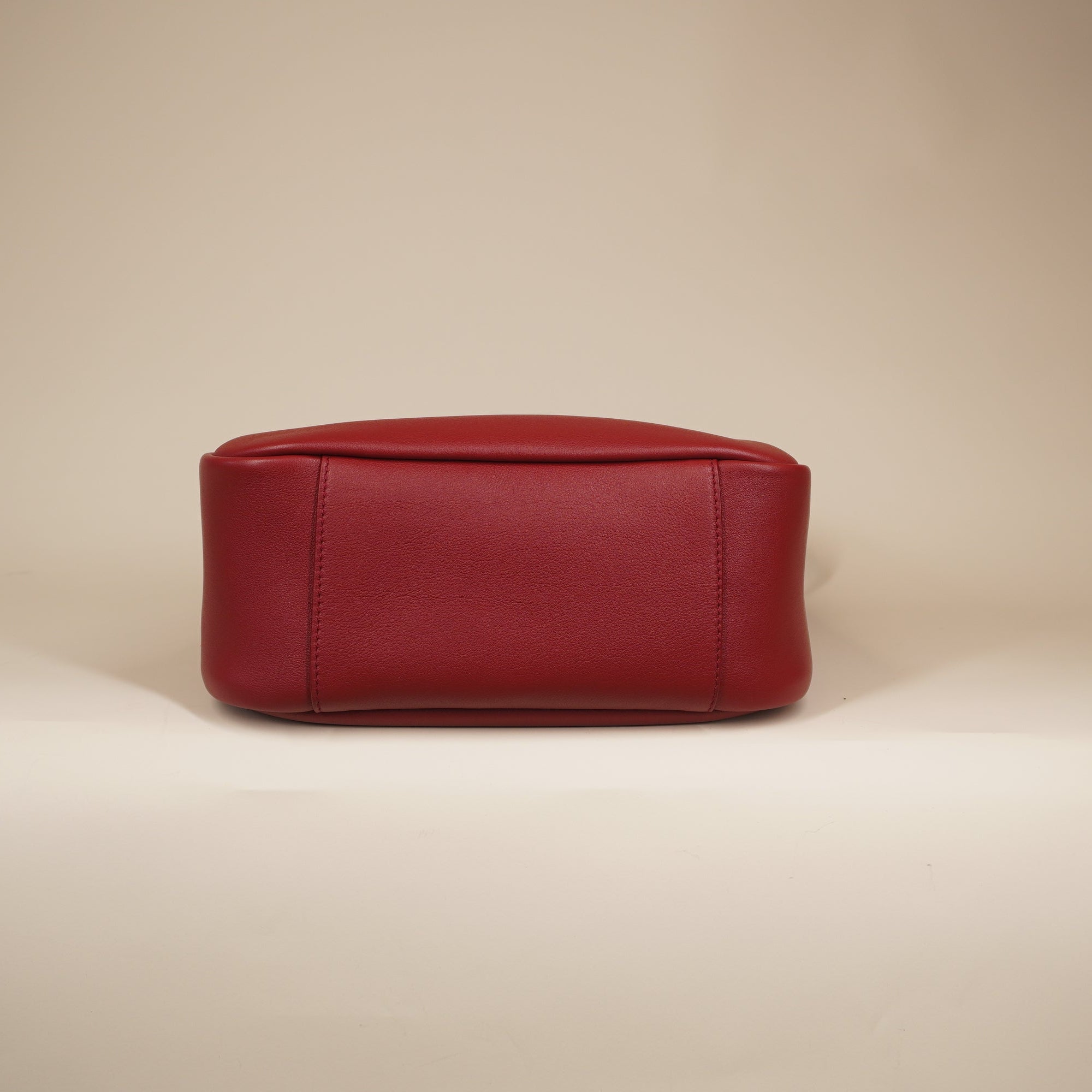 PRE-OWNED Le 5 á 7 Small Red Shoulder Bag