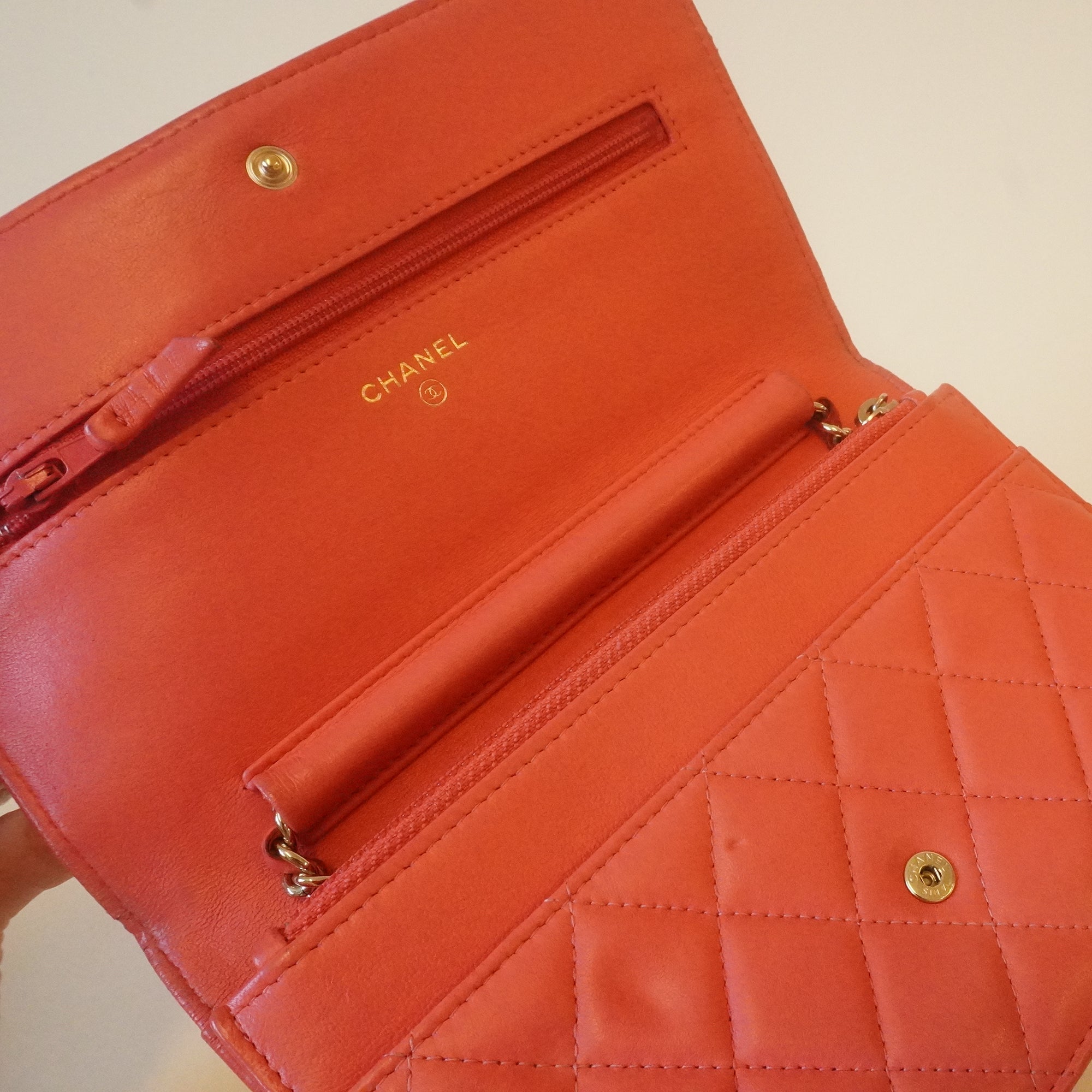 PRE-OWNED CC Matelasse Camellia Pink Lambskin Wallet On Chain