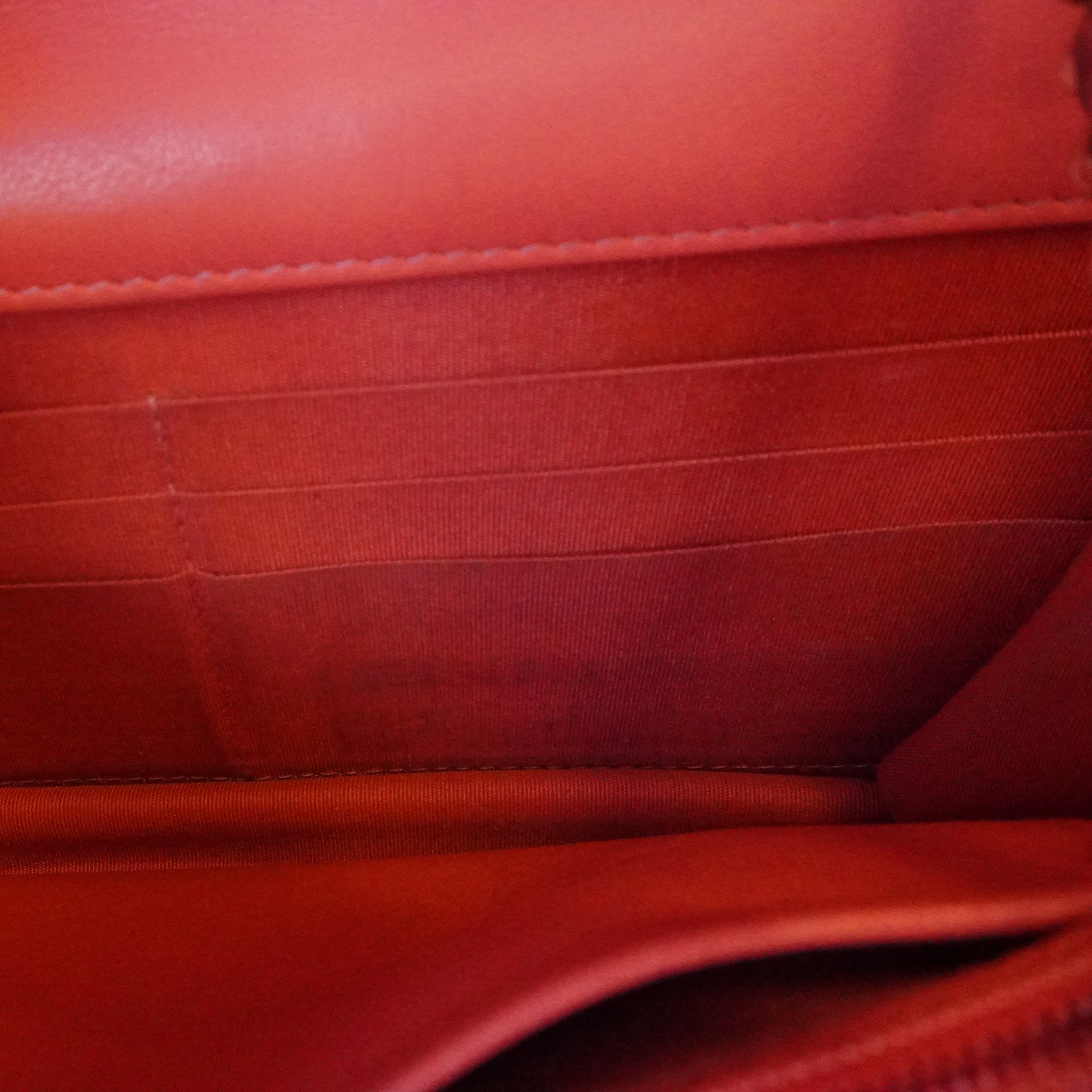 PRE-OWNED CC Matelasse Camellia Pink Lambskin Wallet On Chain
