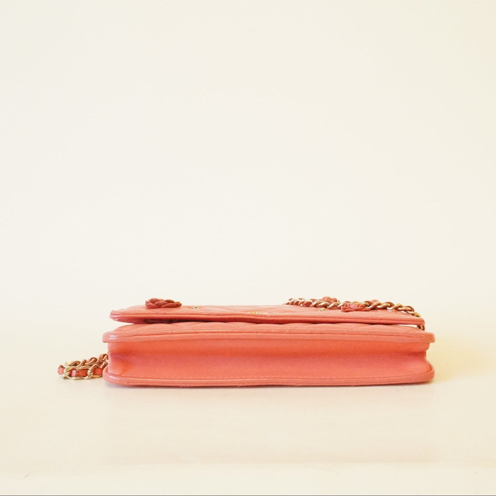 PRE-OWNED CC Matelasse Camellia Pink Lambskin Wallet On Chain