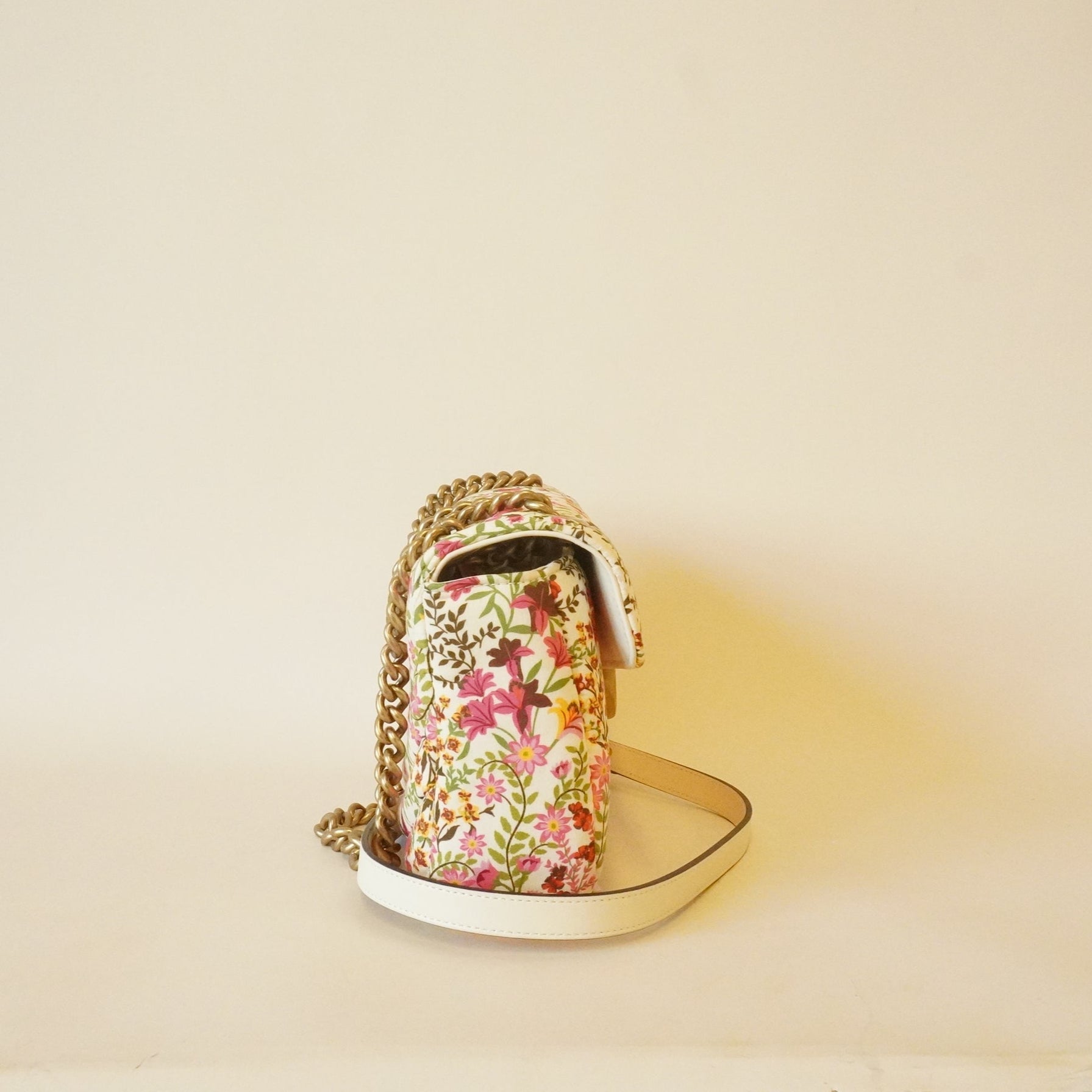 PRE-OWNED Cotton Calfskin Matelasse Floral Print Small GG Marmont Shoulder Bag