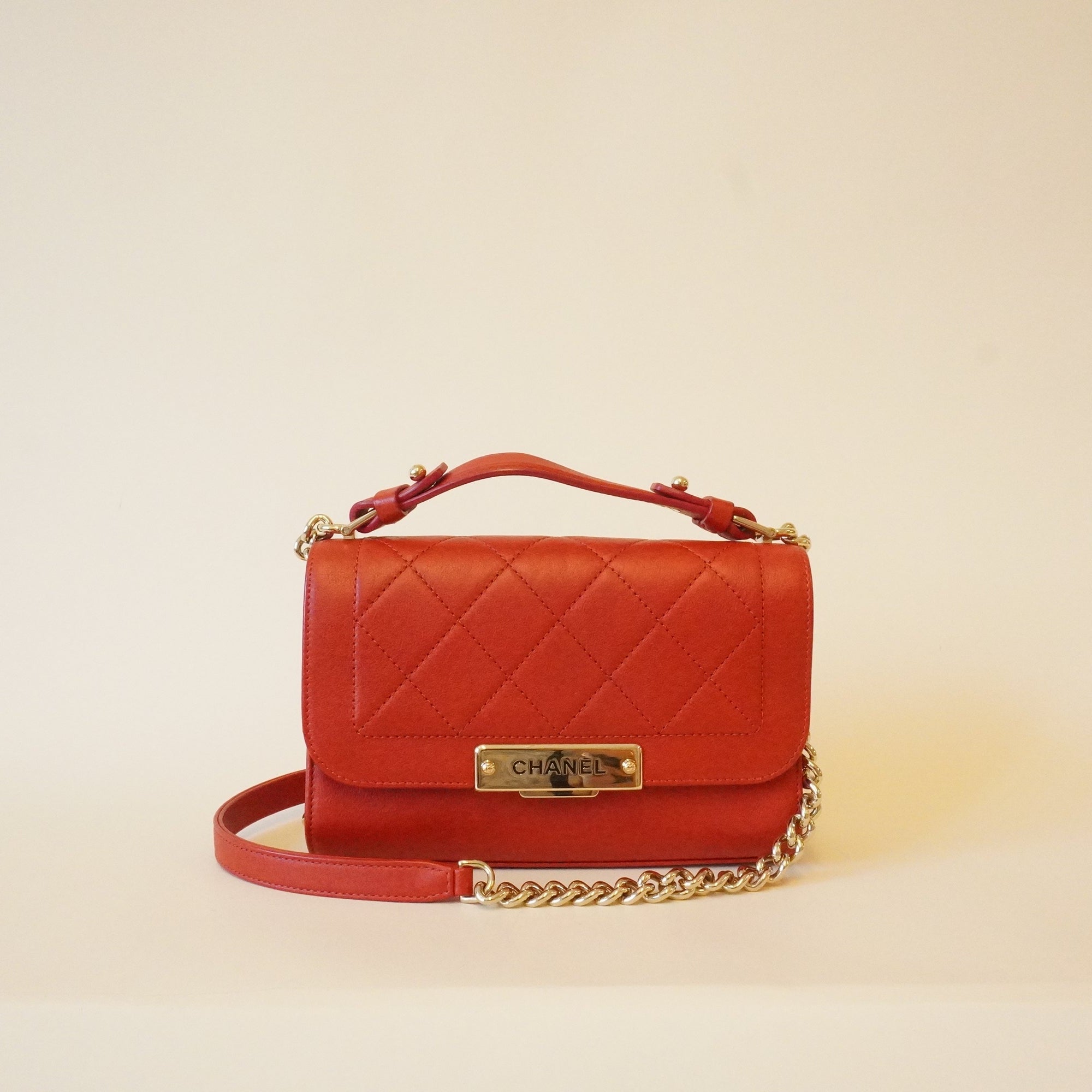 PRE-OWNED CC Red Quilted Calfskin Label Click Flap Shoulder Bag