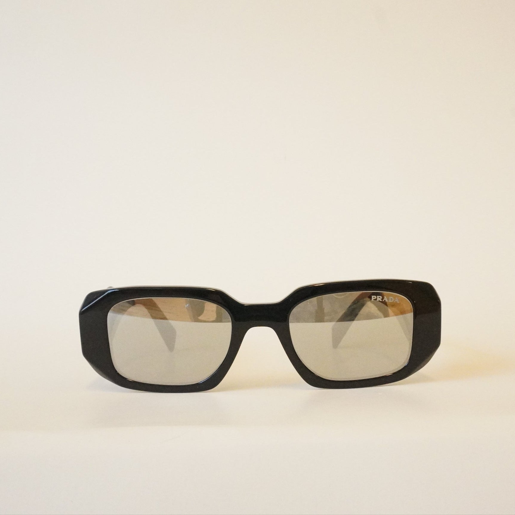 PRE-OWNED Acetate Light Grey Mirror Silver Geometric Sunglasses