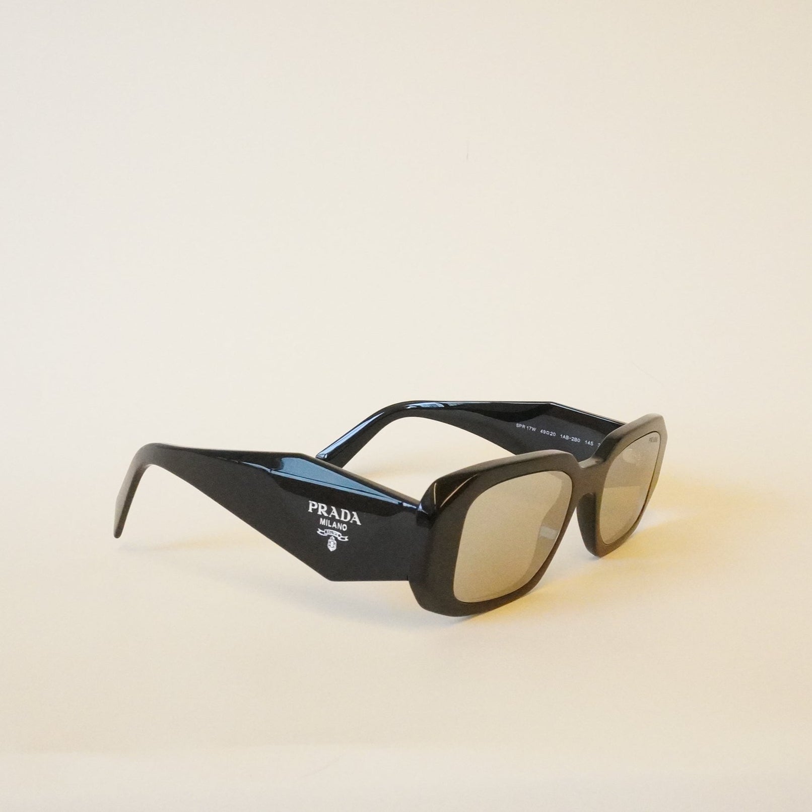 PRE-OWNED Acetate Light Grey Mirror Silver Geometric Sunglasses