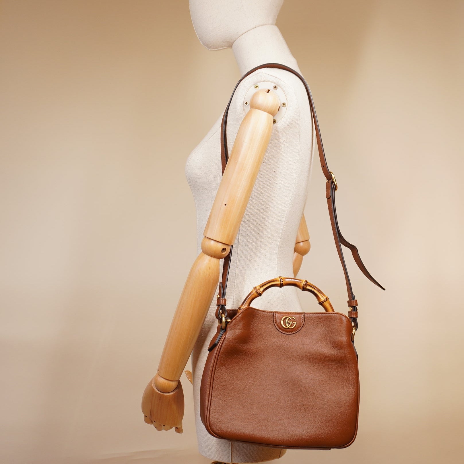 PRE-OWNED GG Diana Small Brown Calfskin Shoulder Bag