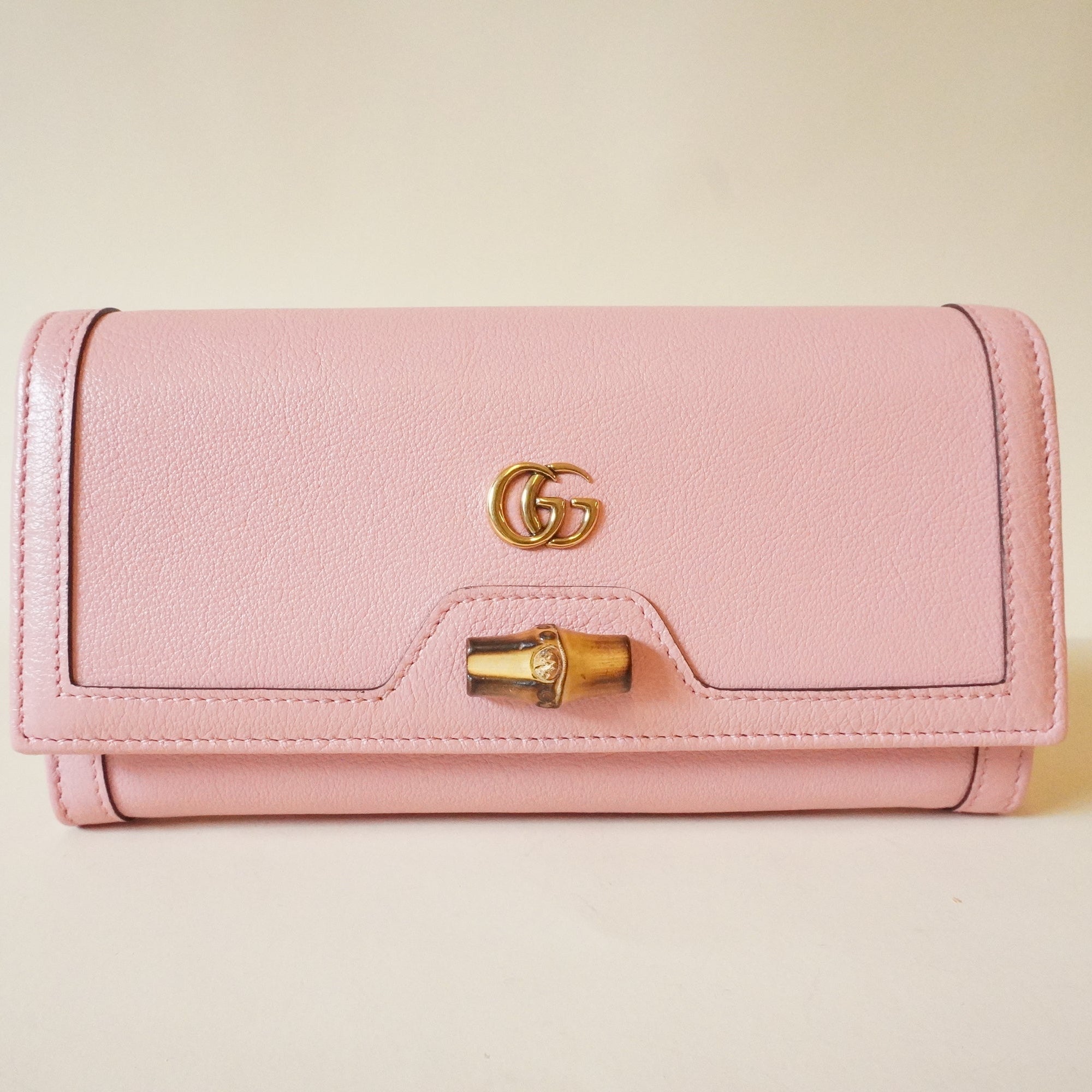PRE-OWNED Wonka Grain Calfskin Diana Chain Wallet Wild Rose Shoulder Bag