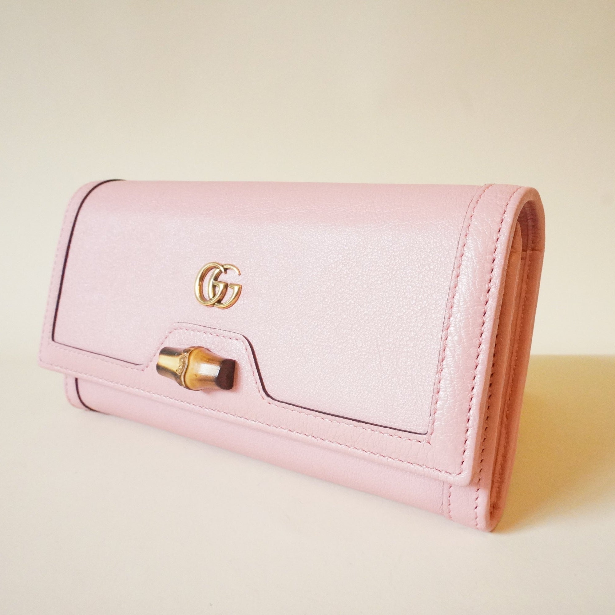 PRE-OWNED Wonka Grain Calfskin Diana Chain Wallet Wild Rose Shoulder Bag