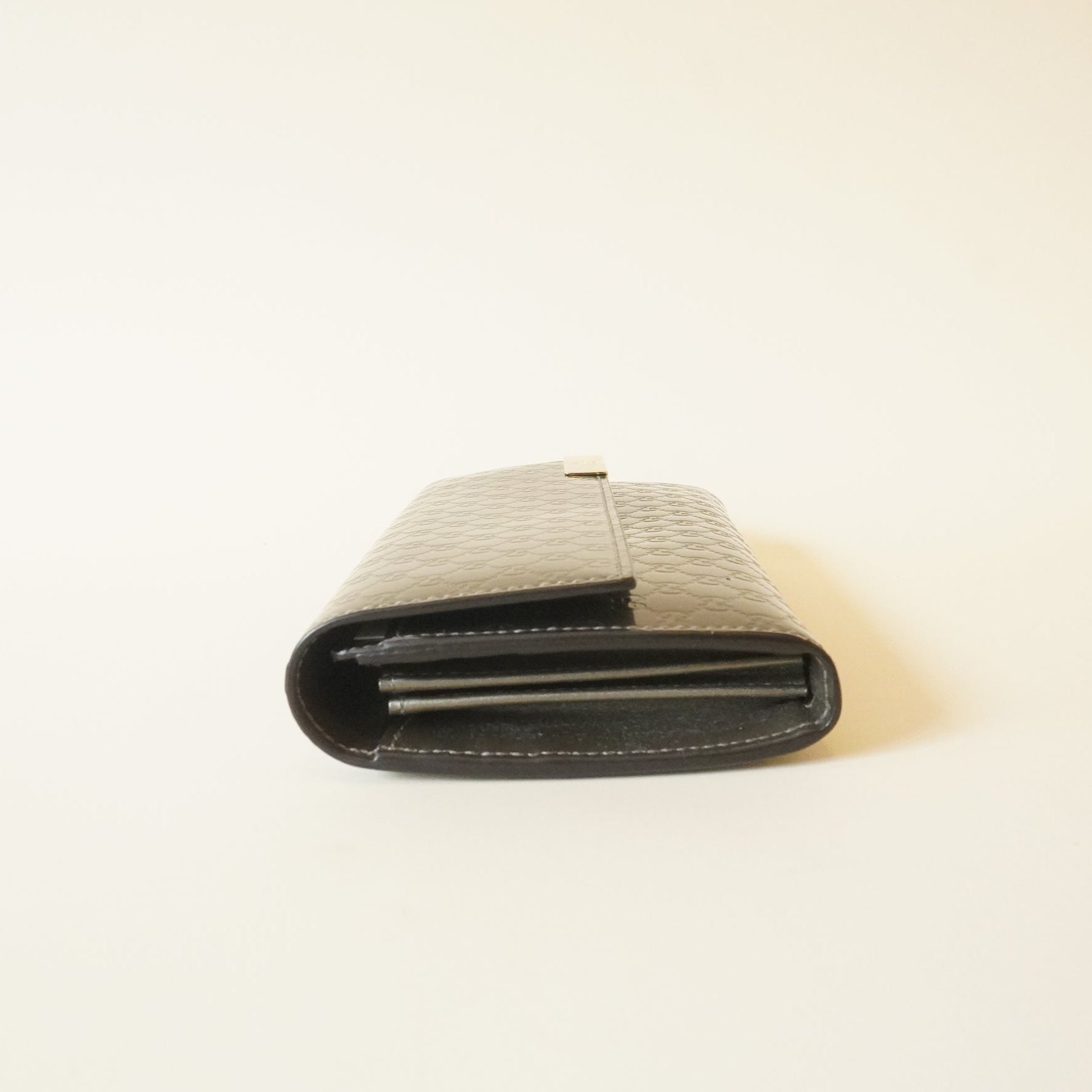PRE-OWNED Metallic Grey Microguccissima Patent Leather Continental Wallet