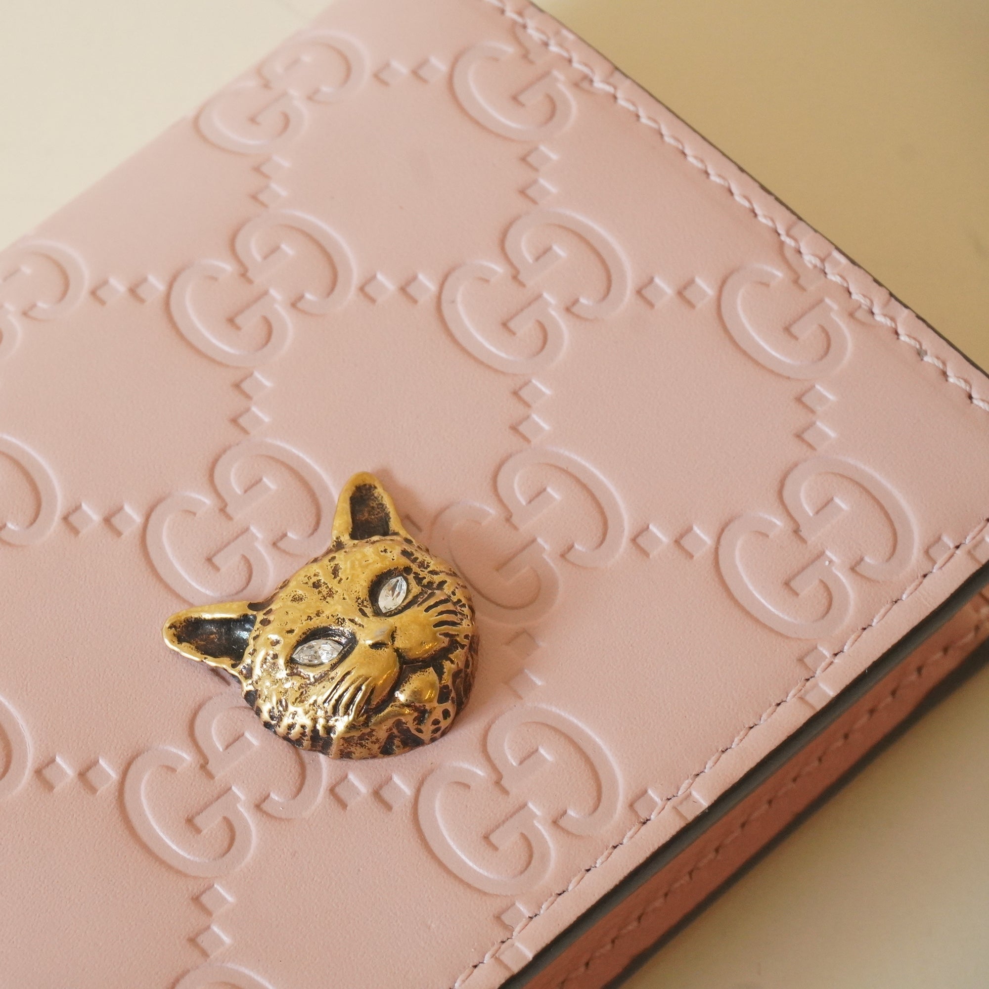 PRE-OWNED Guccissima Signature Crystal Cat Card Case Wallet Light Candy Pink