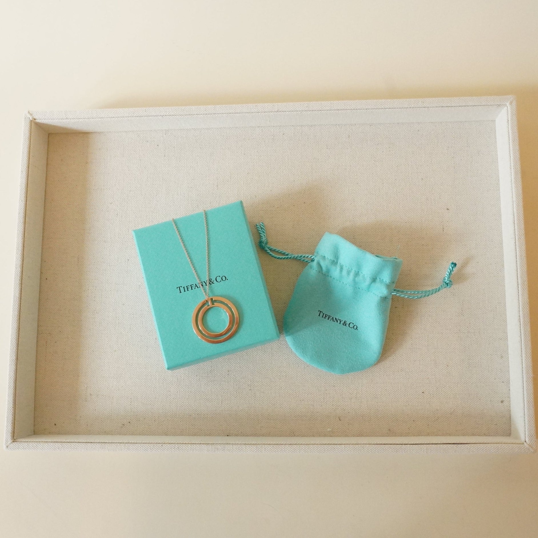 PRE-OWNED 18K Rose Gold T Circle Pendant Necklace
