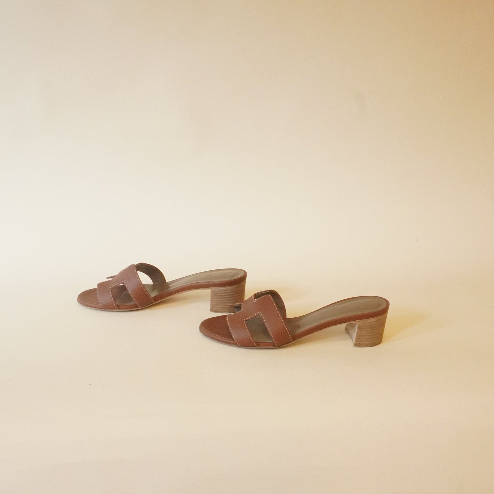 PRE-OWNED Brown Oasis Sandals (Size 37)