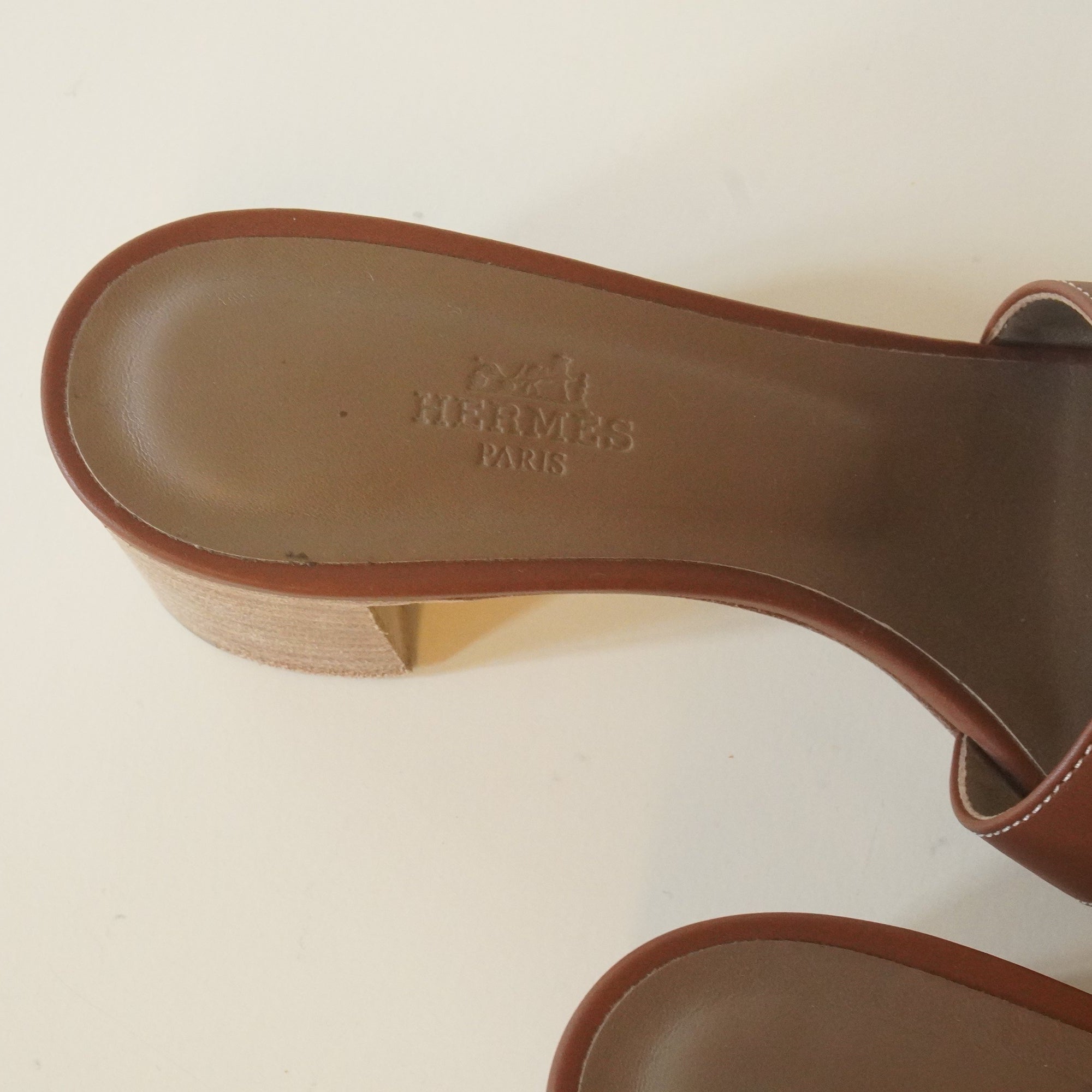 PRE-OWNED Brown Oasis Sandals (Size 37)