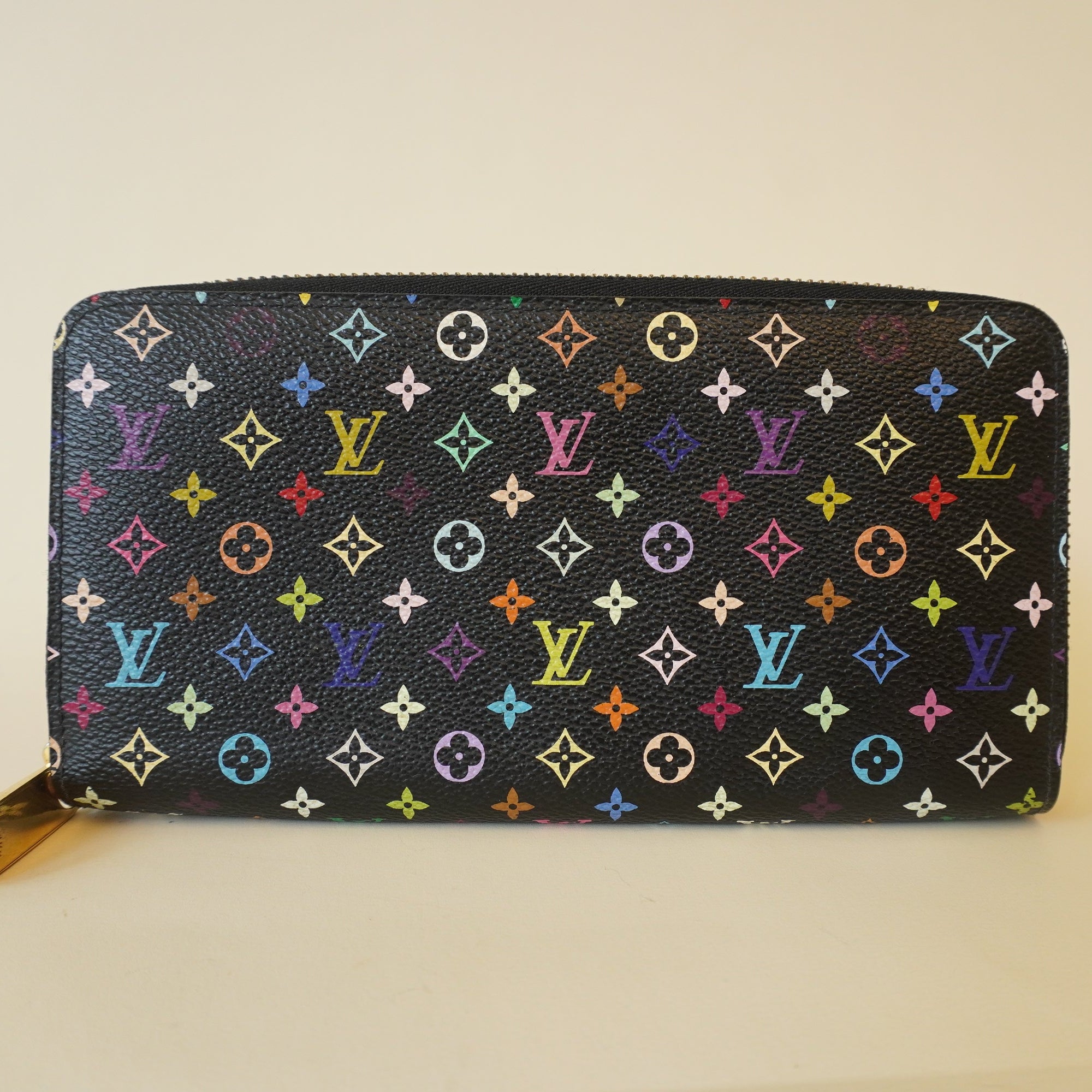 PRE-OWNED Zippy Black Multicolor Wallet