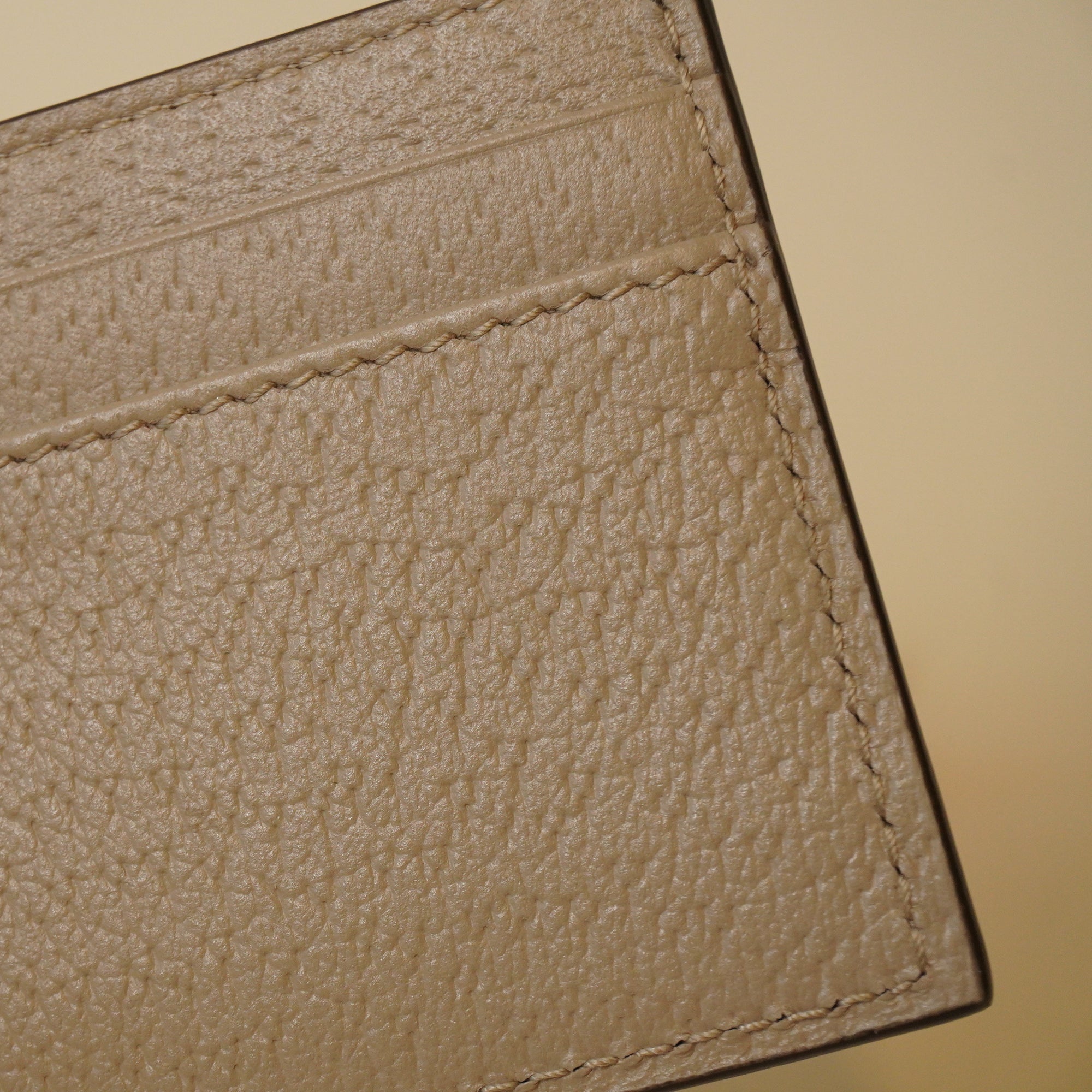 PRE-OWNED GG Horsebit 1955 Sand Beige Calfskin Card Holder