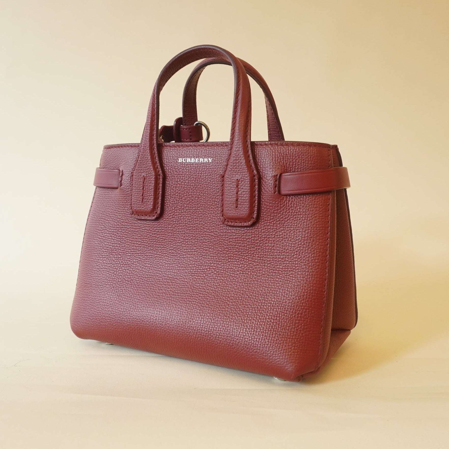 PRE-OWNED Grainy Calfskin House Check Baby Banner Tote Crimson ShoulderBag