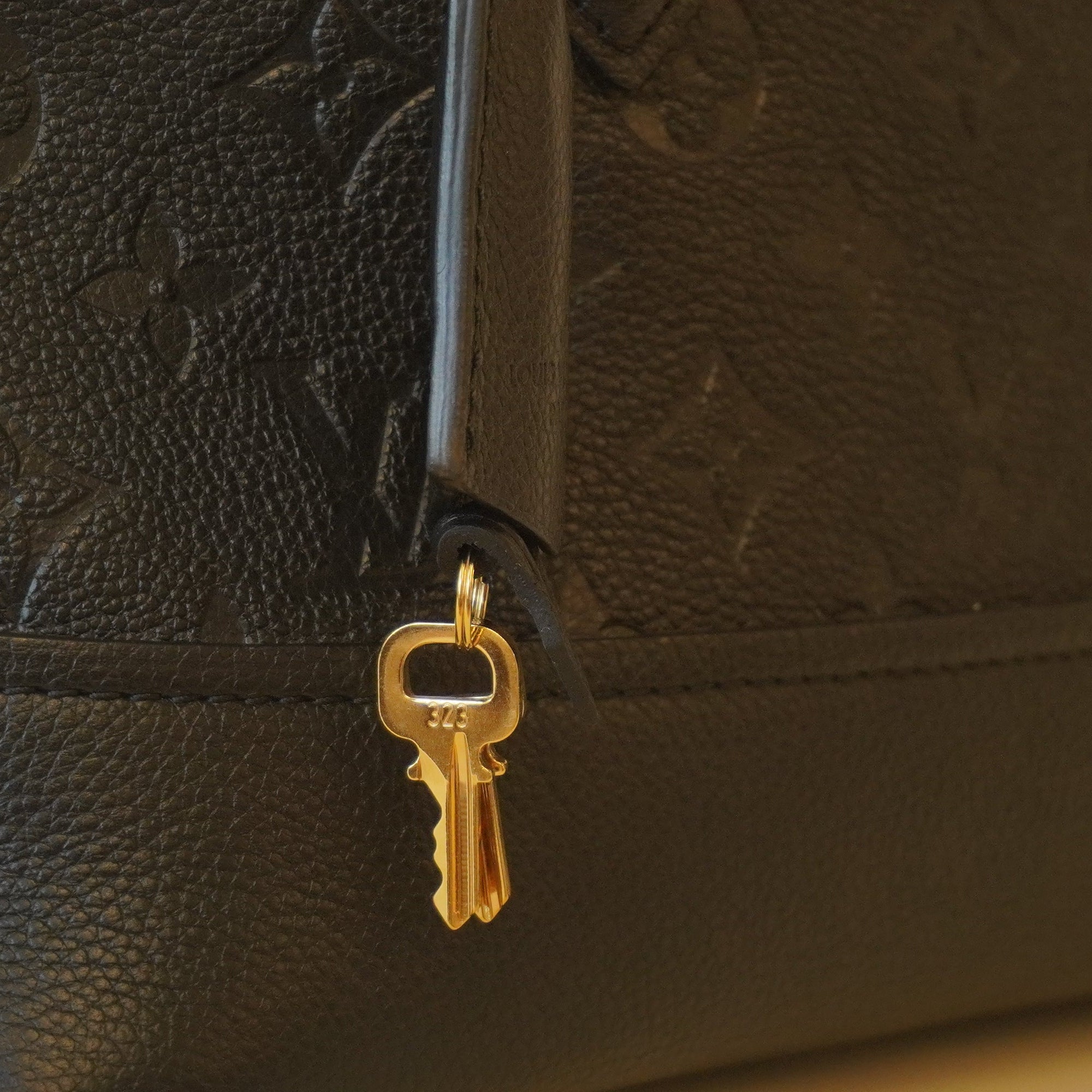 PRE-OWNED Empreinte Neo Alma BB Black Shoulder Bag