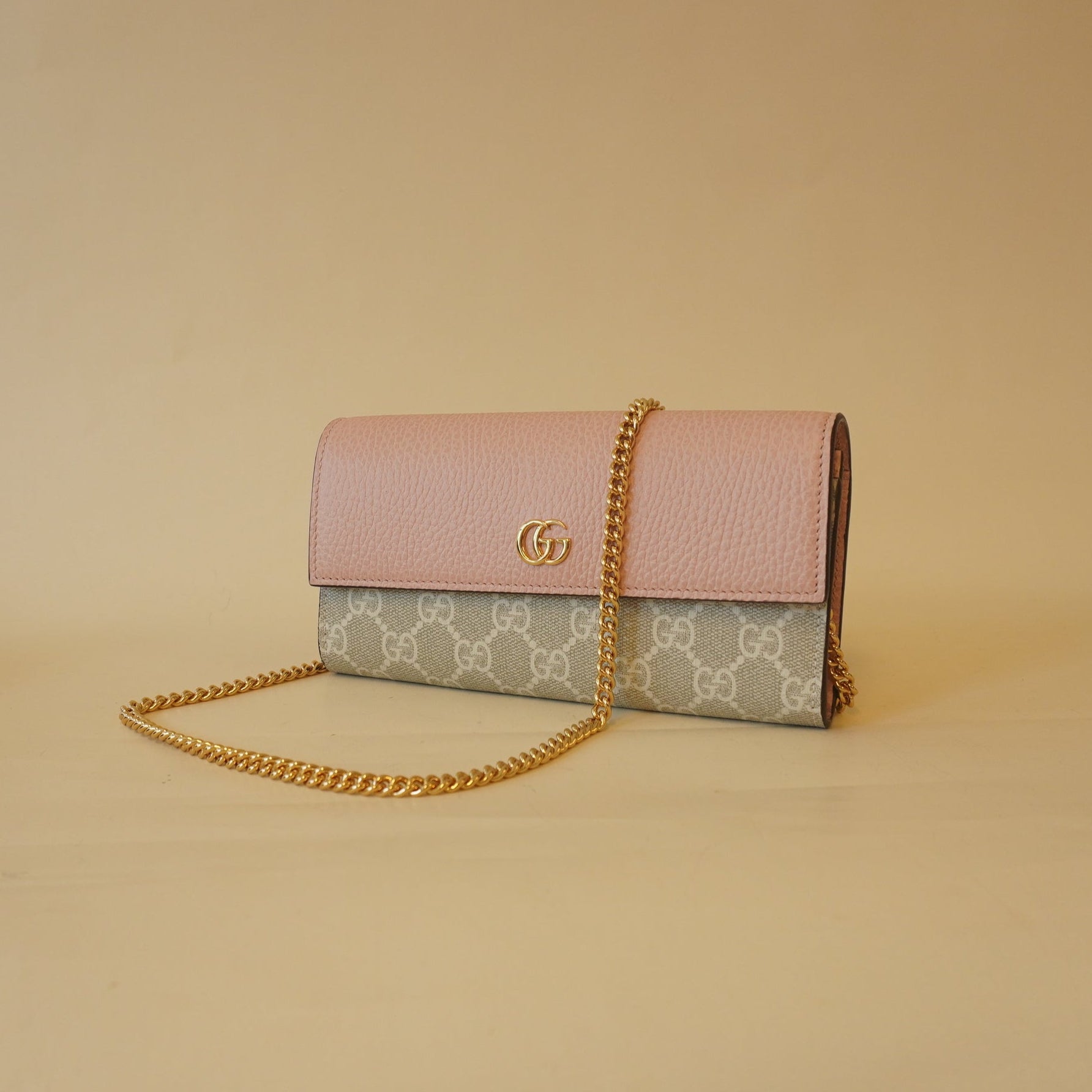 PRE-OWNED GG Pink Bicolor Continental Wallet on a Chain Crossbody Bag