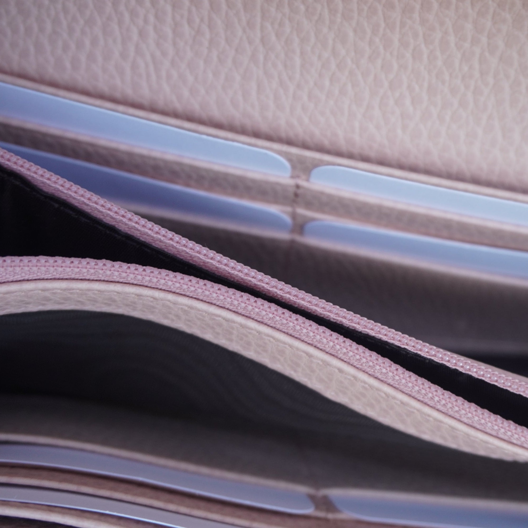 PRE-OWNED GG Pink Bicolor Continental Wallet on a Chain Crossbody Bag