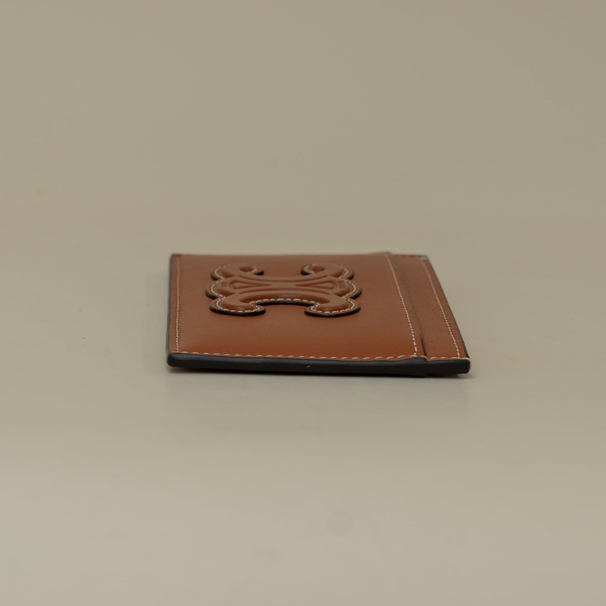 PRE-OWNED Smooth Calfskin Cuir Triomphe Card Holder Tan