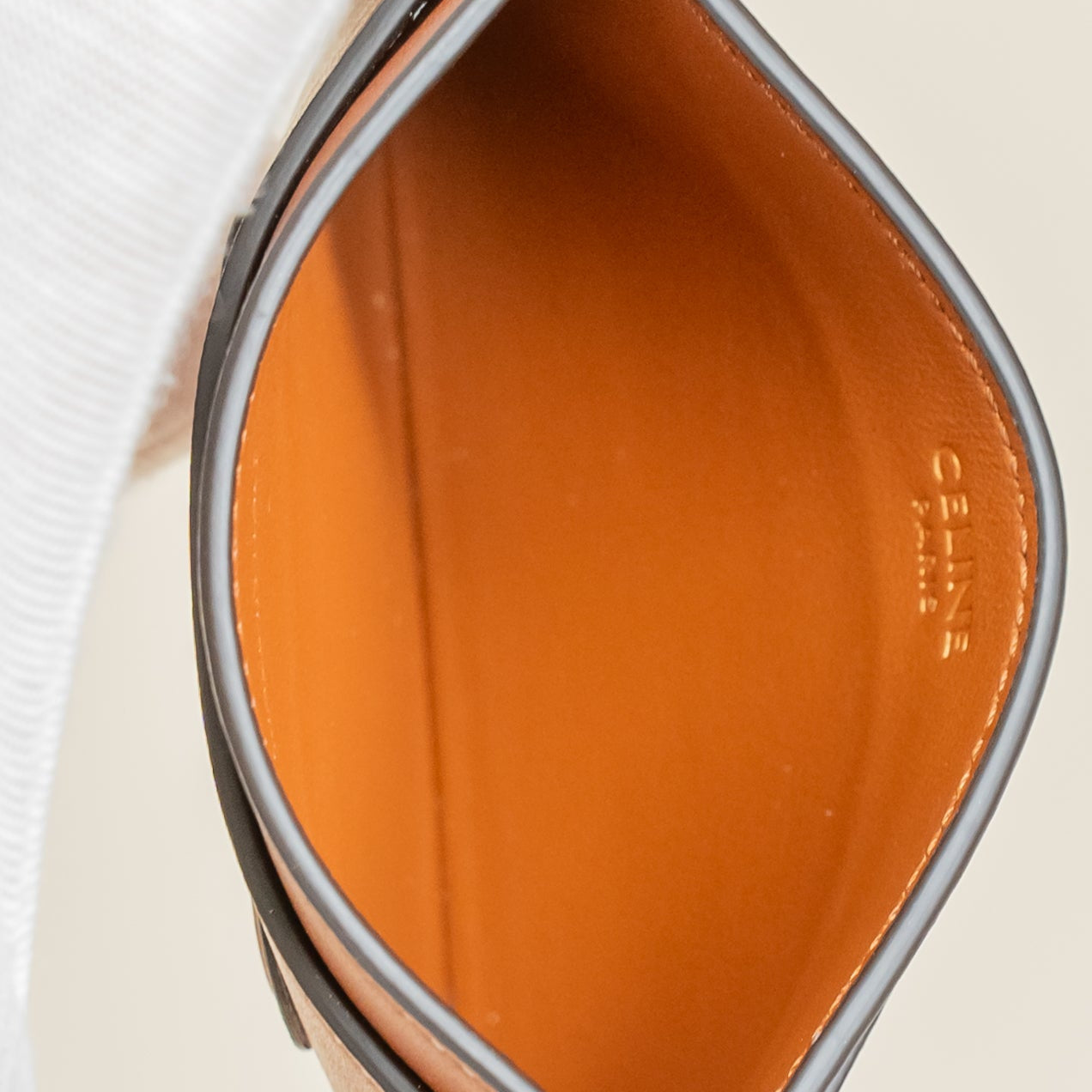 PRE-OWNED Smooth Calfskin Cuir Triomphe Card Holder Tan