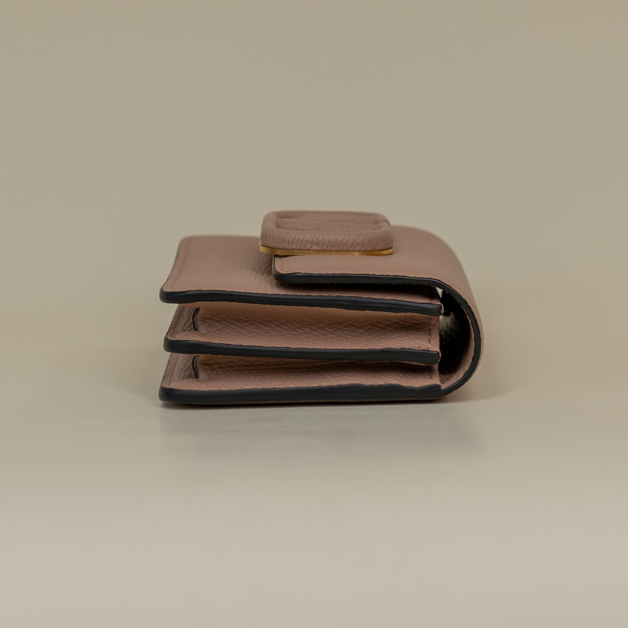 PRE-OWNED Leather Pink Wallet