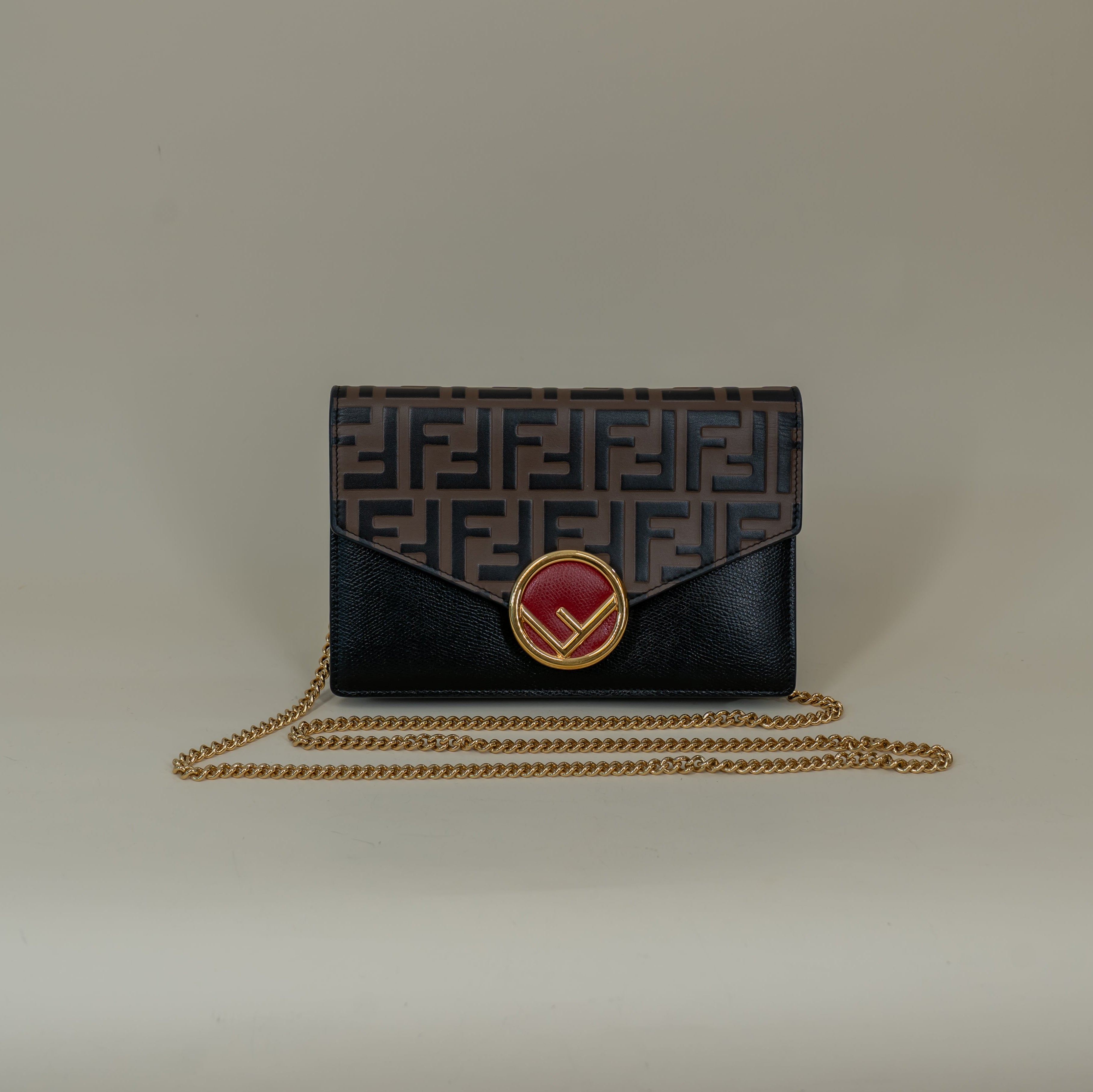 PRE-OWNED Vitello Cruise F Embossed Medium Envelope Wallet On Chain Black Maya