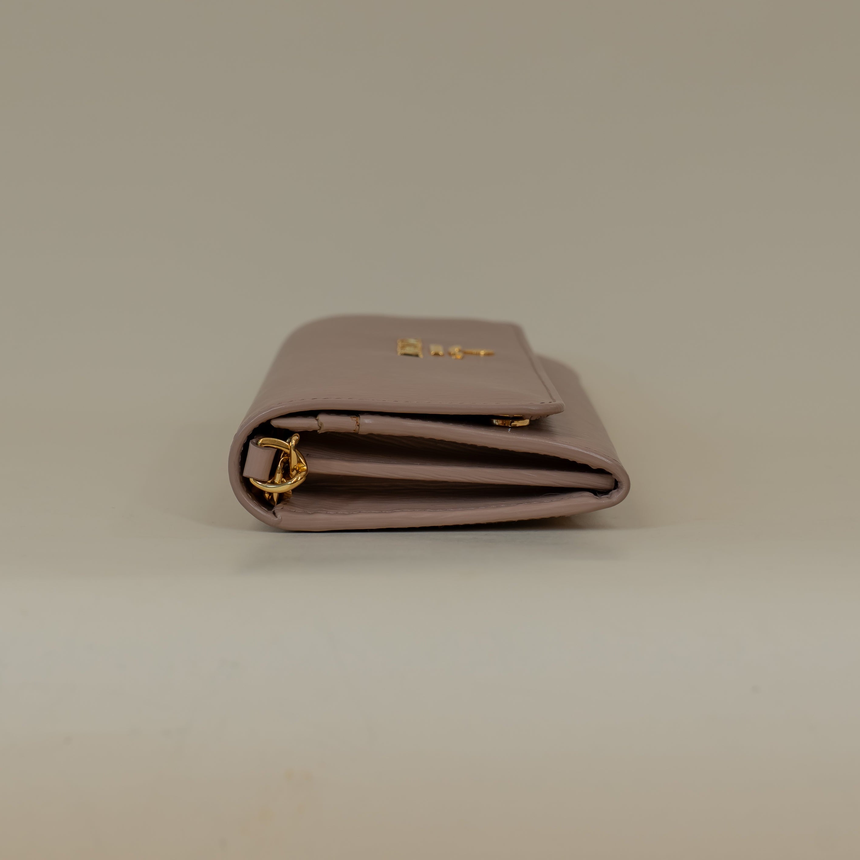 PRADA - Vitello Move Metal Oro Chain Wallet Cipria