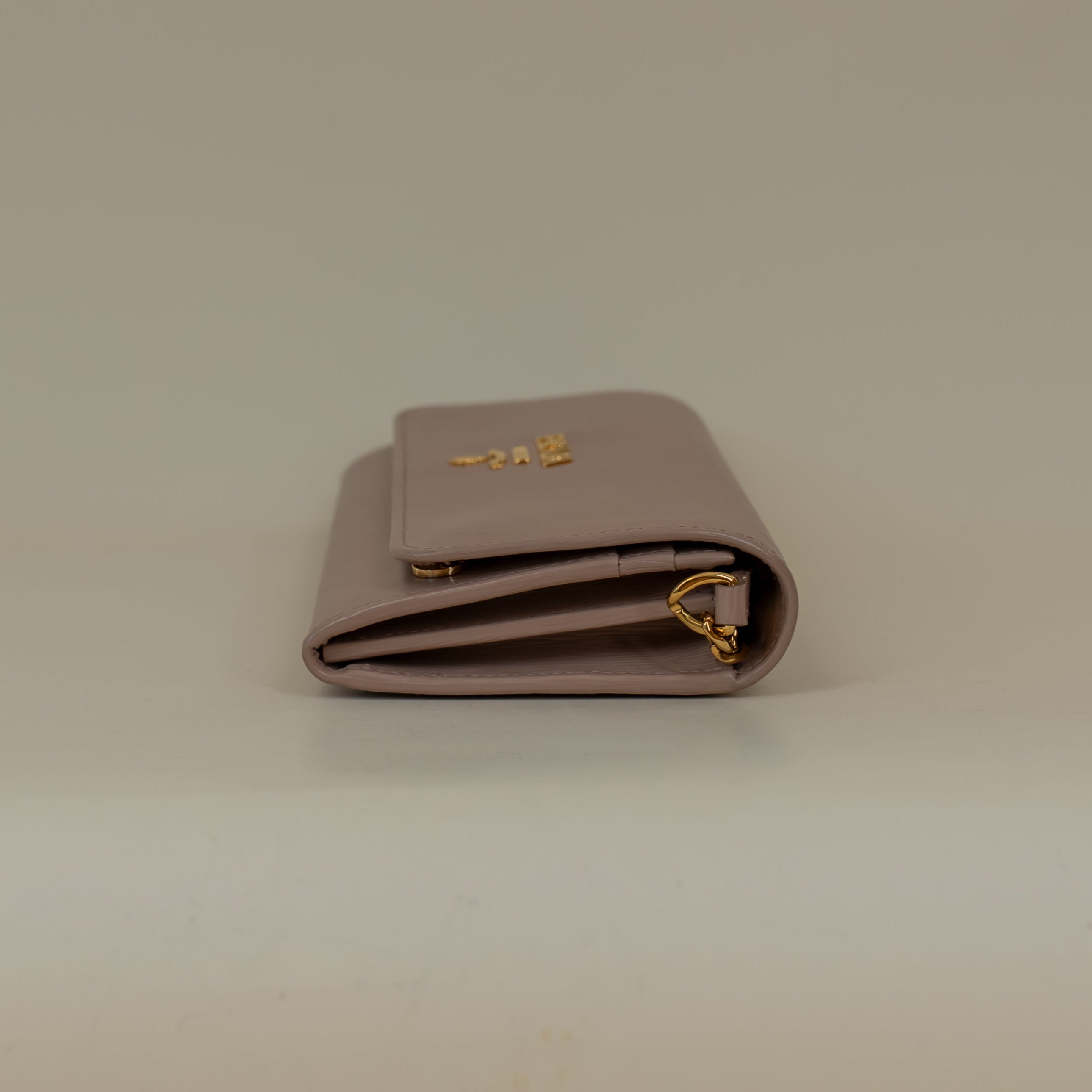 PRADA - Vitello Move Metal Oro Chain Wallet Cipria