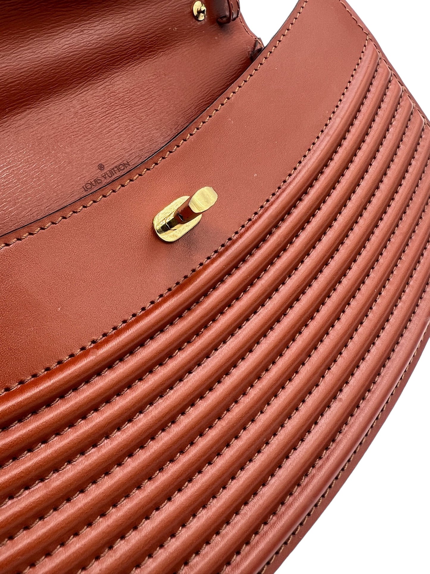 LOUIS VUITTON - Presbourg Epi Kenyan Brown Leather Shoulder Bag