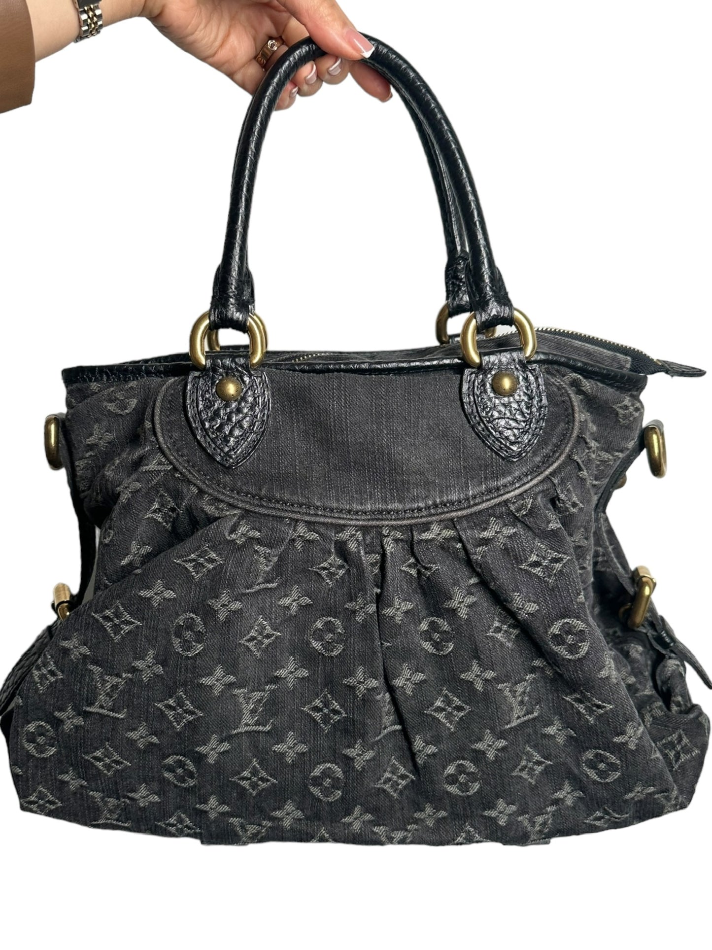 LOUIS VUITTON - Black Monogram Neo Cabby MM
