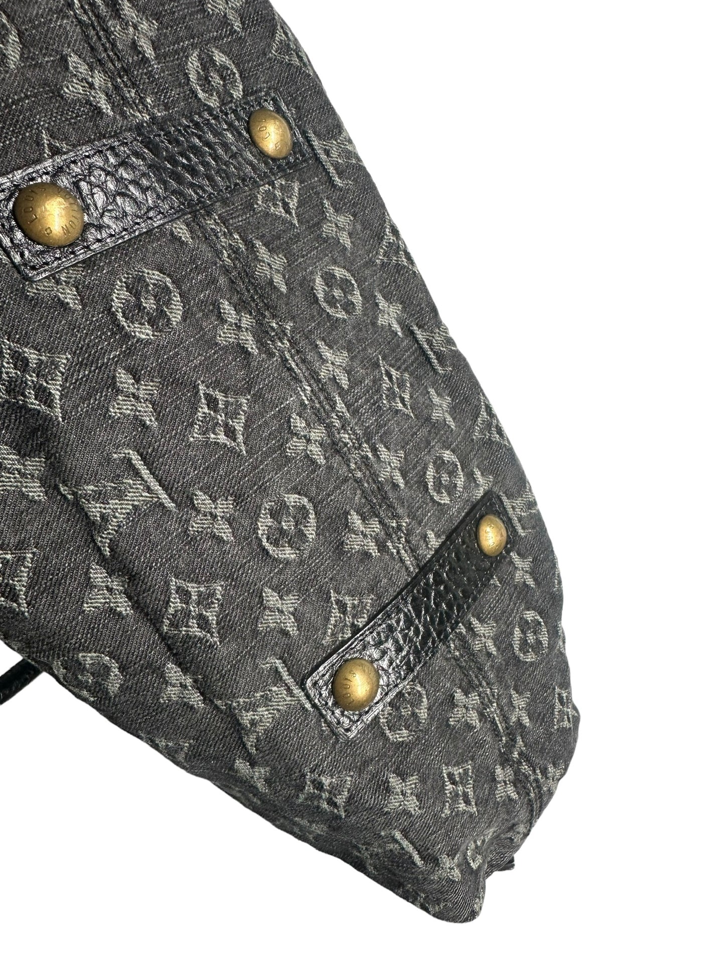 LOUIS VUITTON - Black Monogram Neo Cabby MM