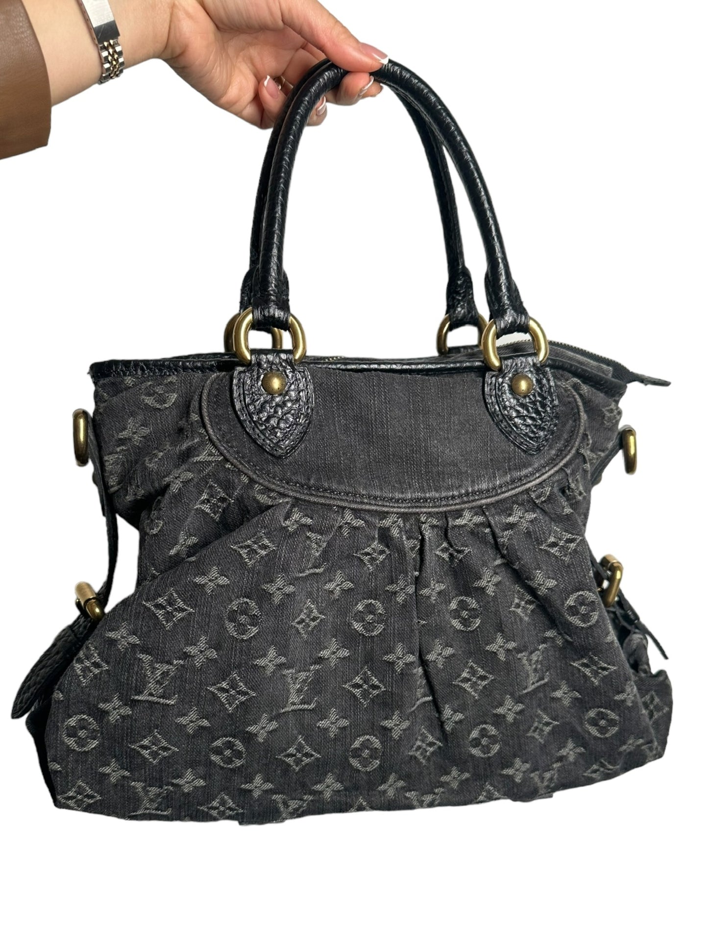 LOUIS VUITTON - Black Monogram Neo Cabby MM