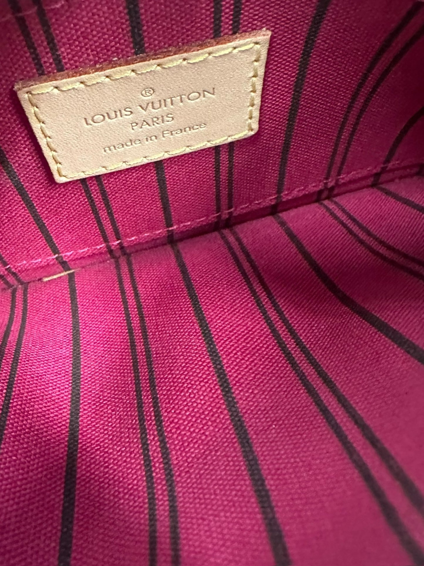 LOUIS VUITTON - Monogram Canvas Neverfull Pochette PM