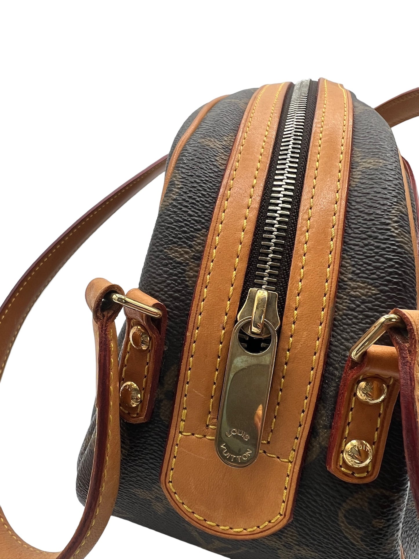 LOUIS VUITTON - Klara Monogram Handbag