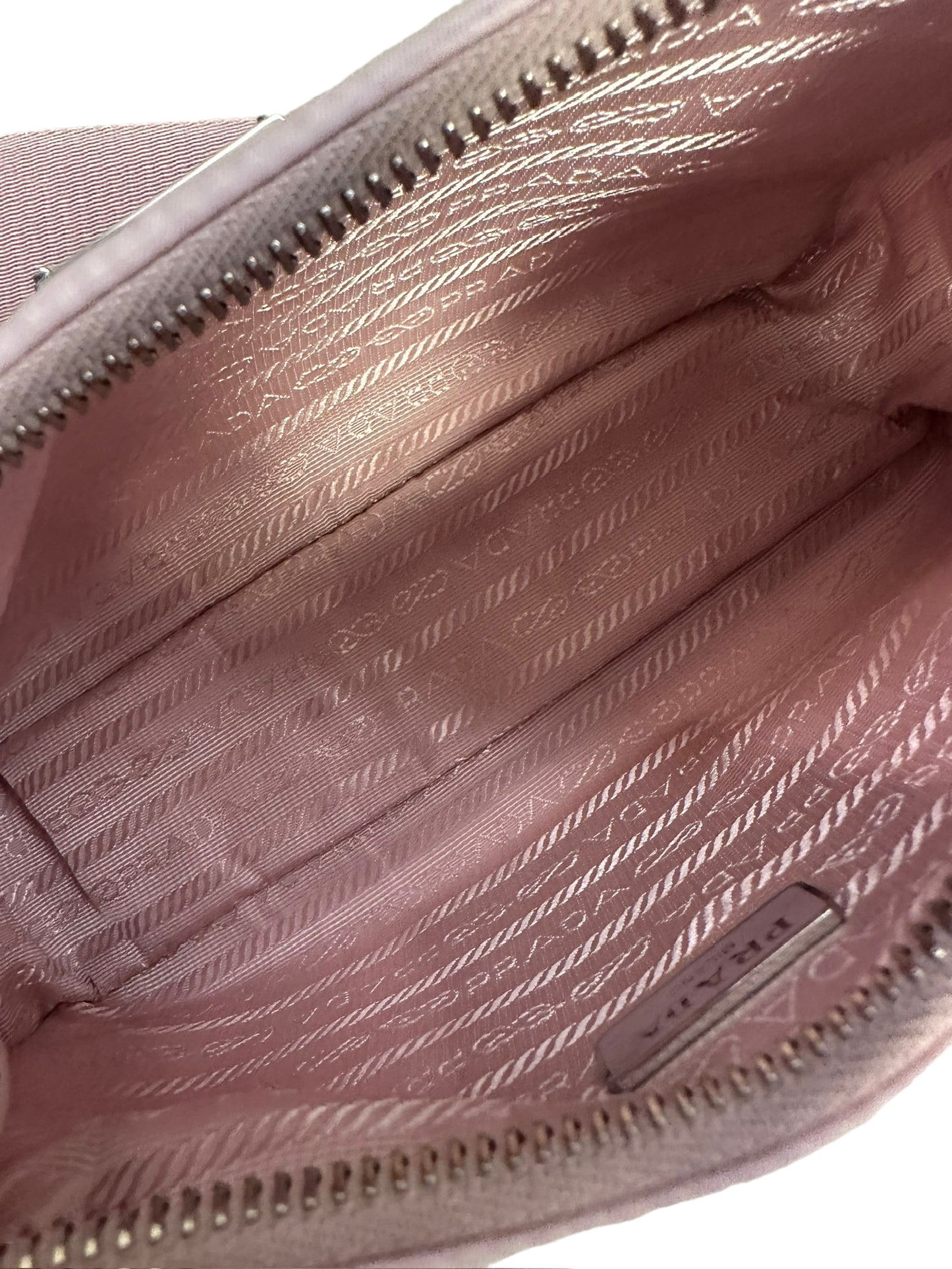 PRADA - Nylon Re-Edition Light Pink