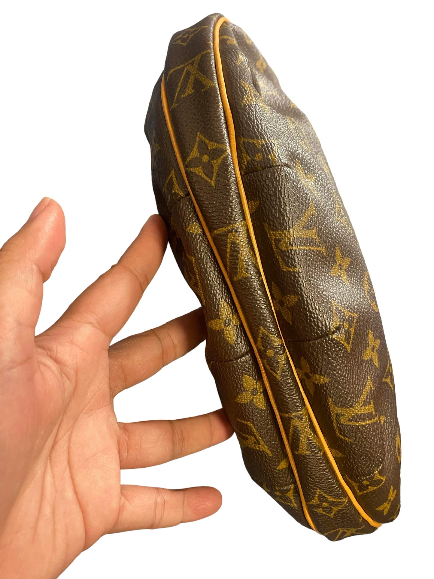 LOUIS VUITTON - Croissant MM