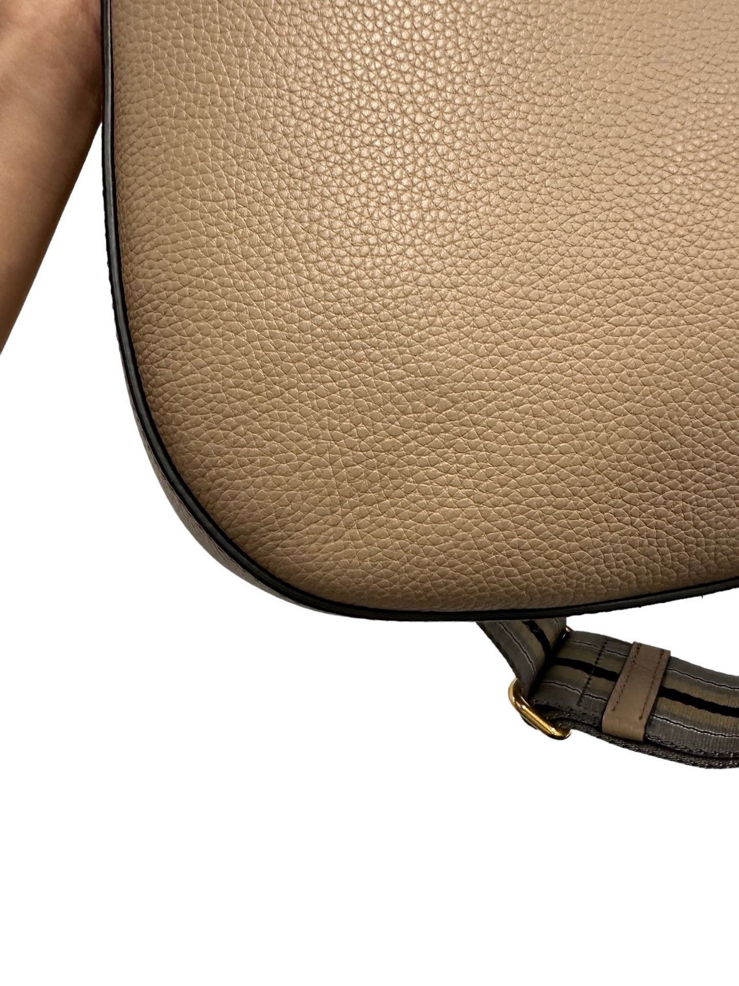 PRADA - Beige Vitello Danio Soft Zip Messenger Hobo