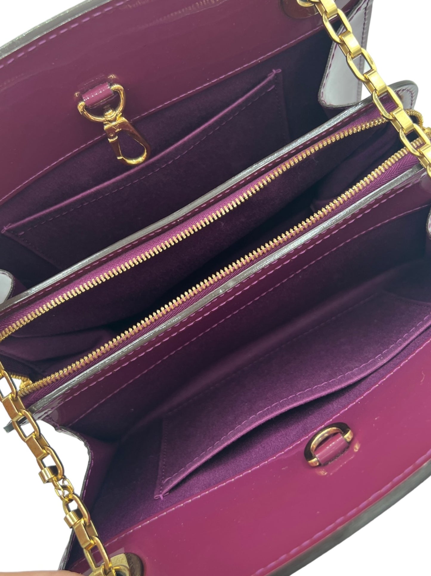 LOUIS VUITTON - Virginia PM Monogram Vernis Shoulder Bag