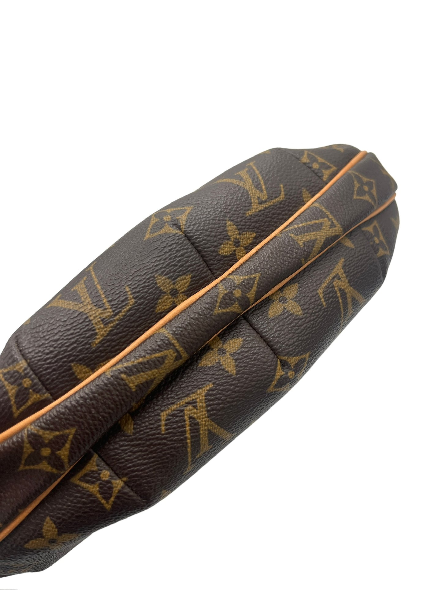 LOUIS VUITTON - Croissant Handbag MM