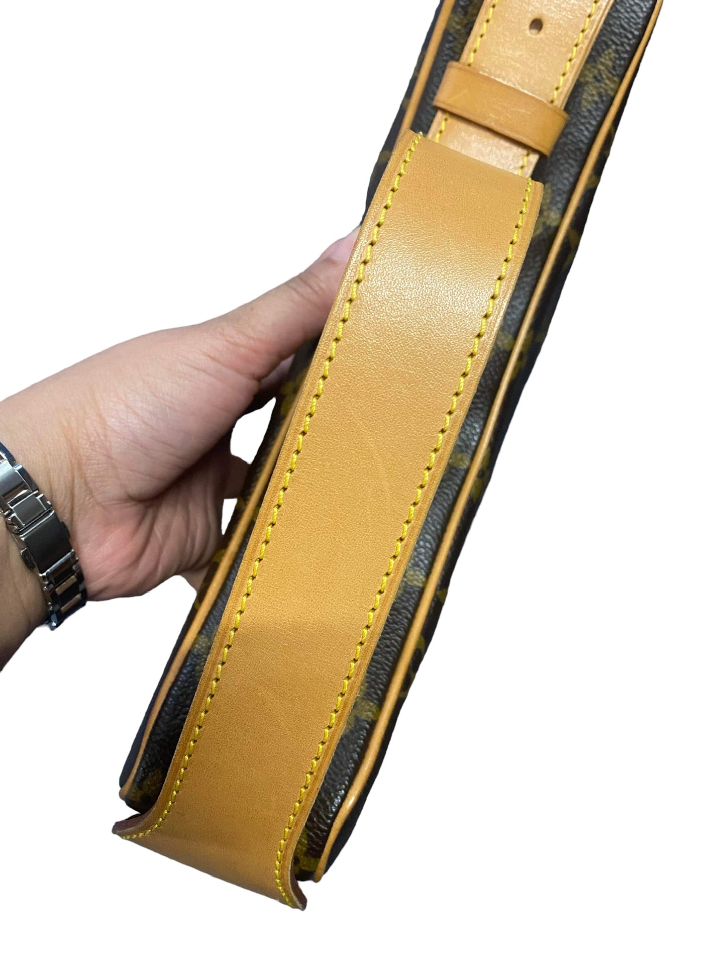 LOUIS VUITTON - Croissant MM