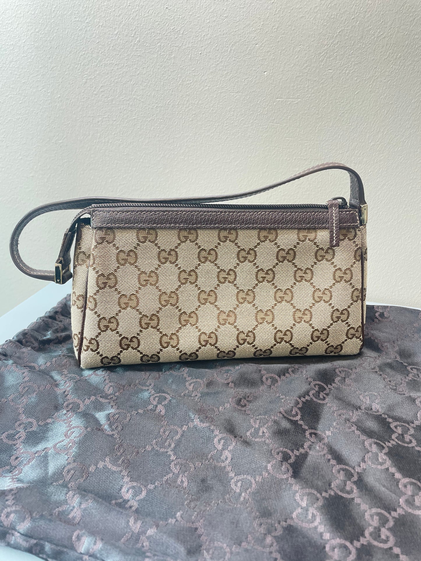 GUCCI- GG Pochette