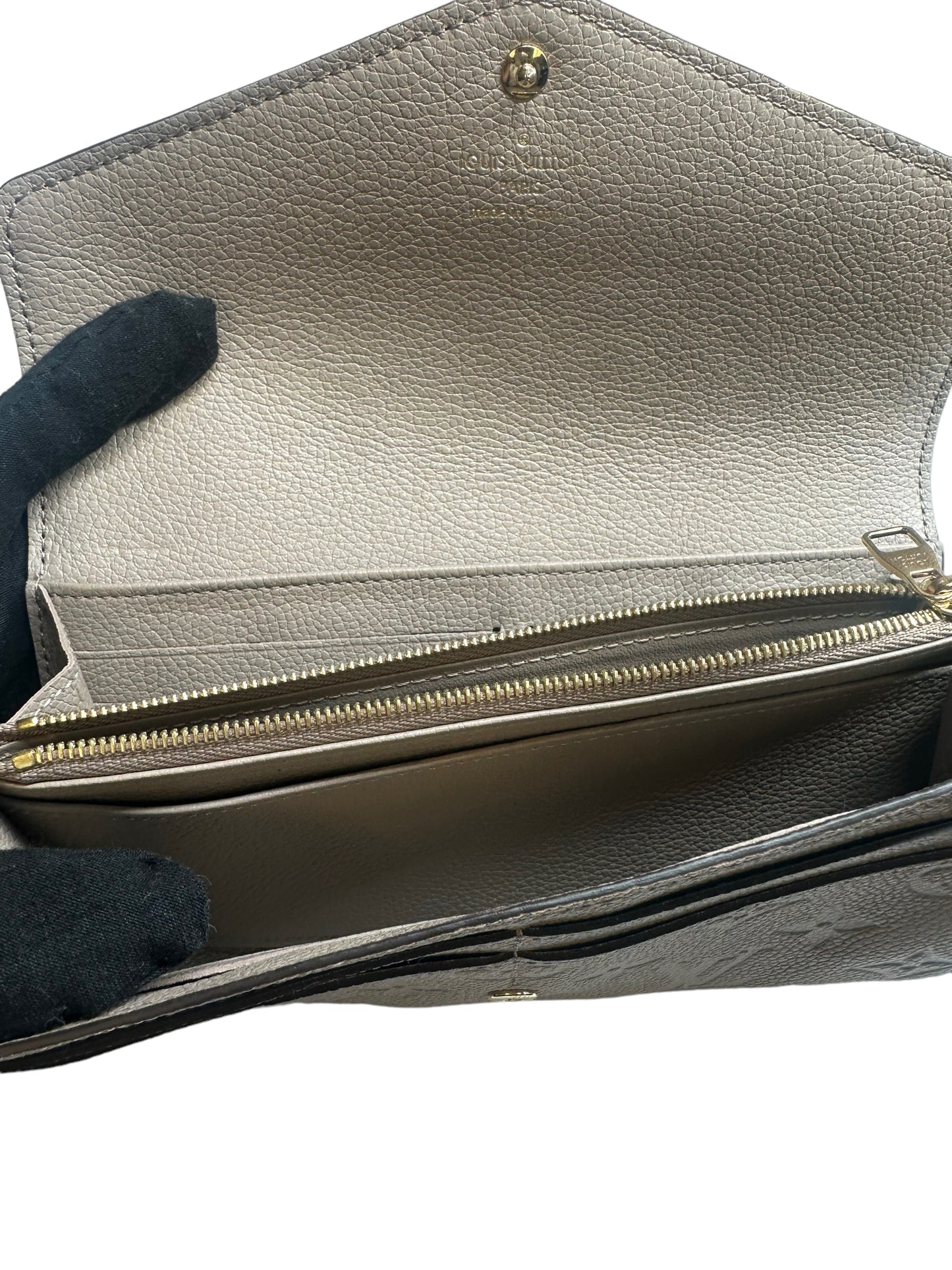 LOUIS VUITTON- Sarah Wallet NM Monogram