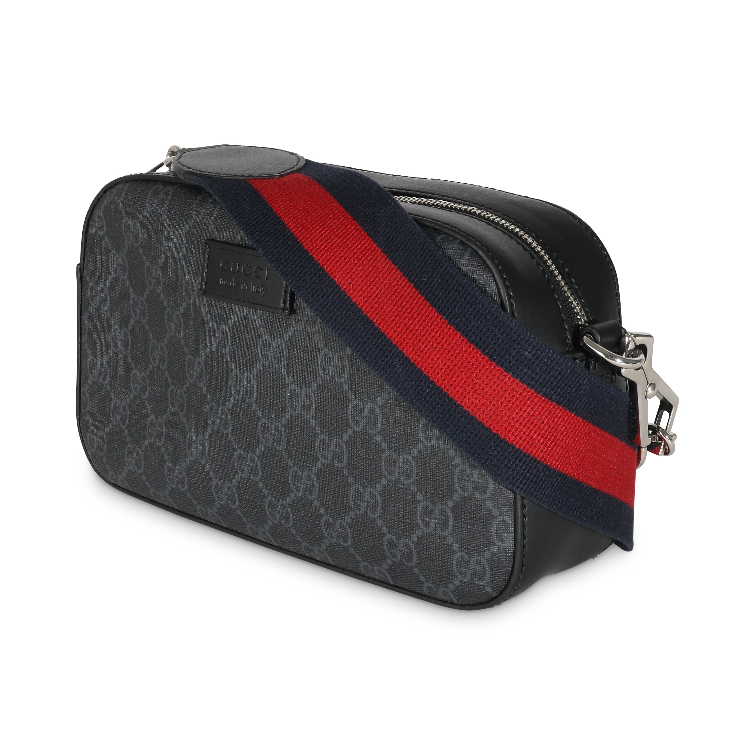 GUCCI - Bolso para cámara web con monograma GG Supreme en color negro